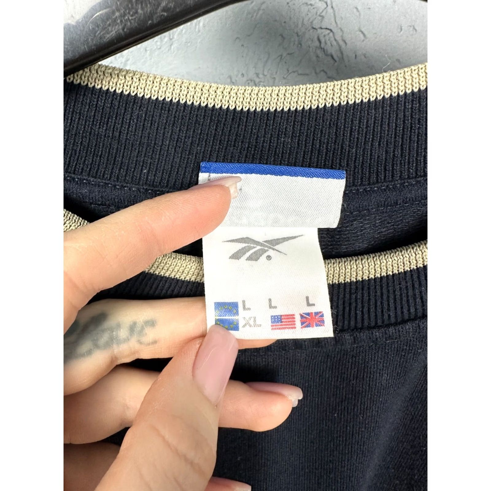 Reebok Reebok Athletic Dept Vintage Mens Sweatshirt L Blue Logo 90s Pullover Sweatshirt Mens Size US L / EU 52-54 / 3 - 5 Thumbnail