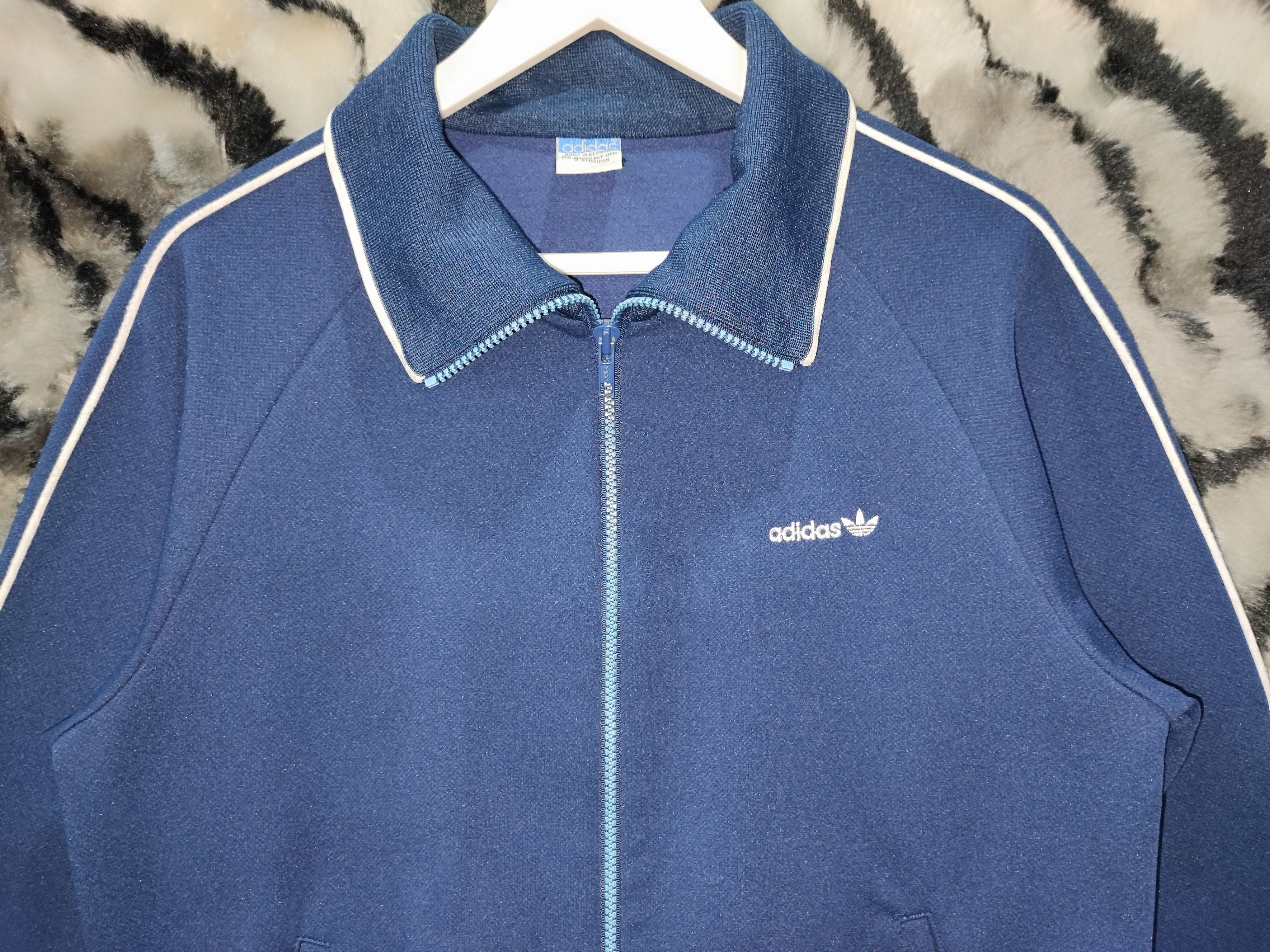 Adidas RARE🔥80’S WEST GERMANY ADIDAS VELVET CORDUROY SWEATER Size US M / EU 48-50 / 2 - 5 Thumbnail