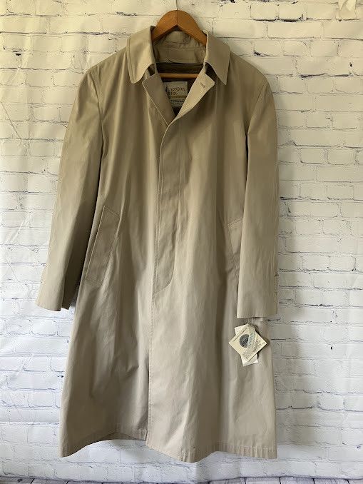 London Fog Men's Trench Coat Tan Zip Out Liner Classic 46R