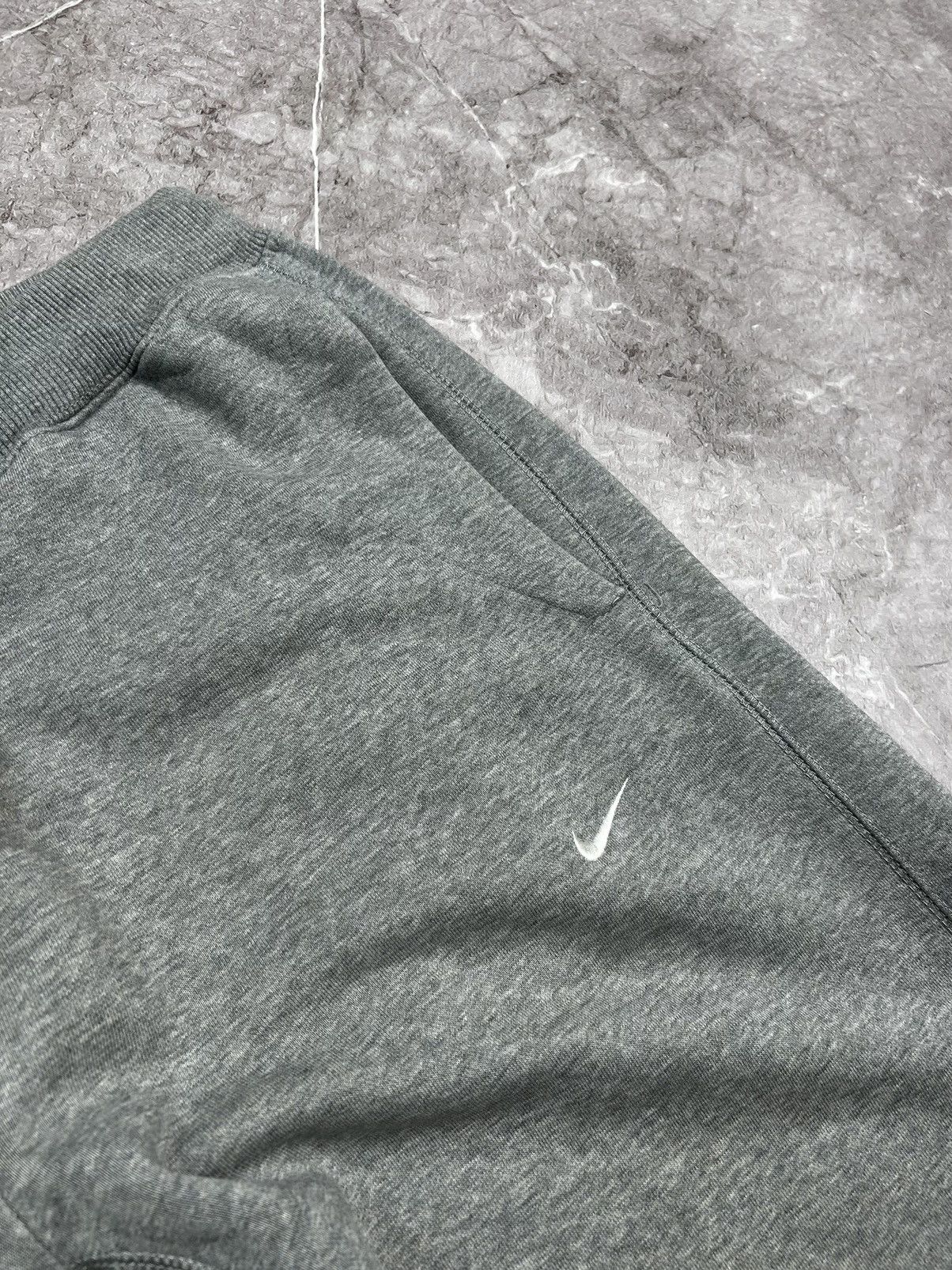 Nike × Vintage Vintage Y2K gray Nike baggy cotton sweatpants size XL Size US 34 / EU 50 - 4 Thumbnail