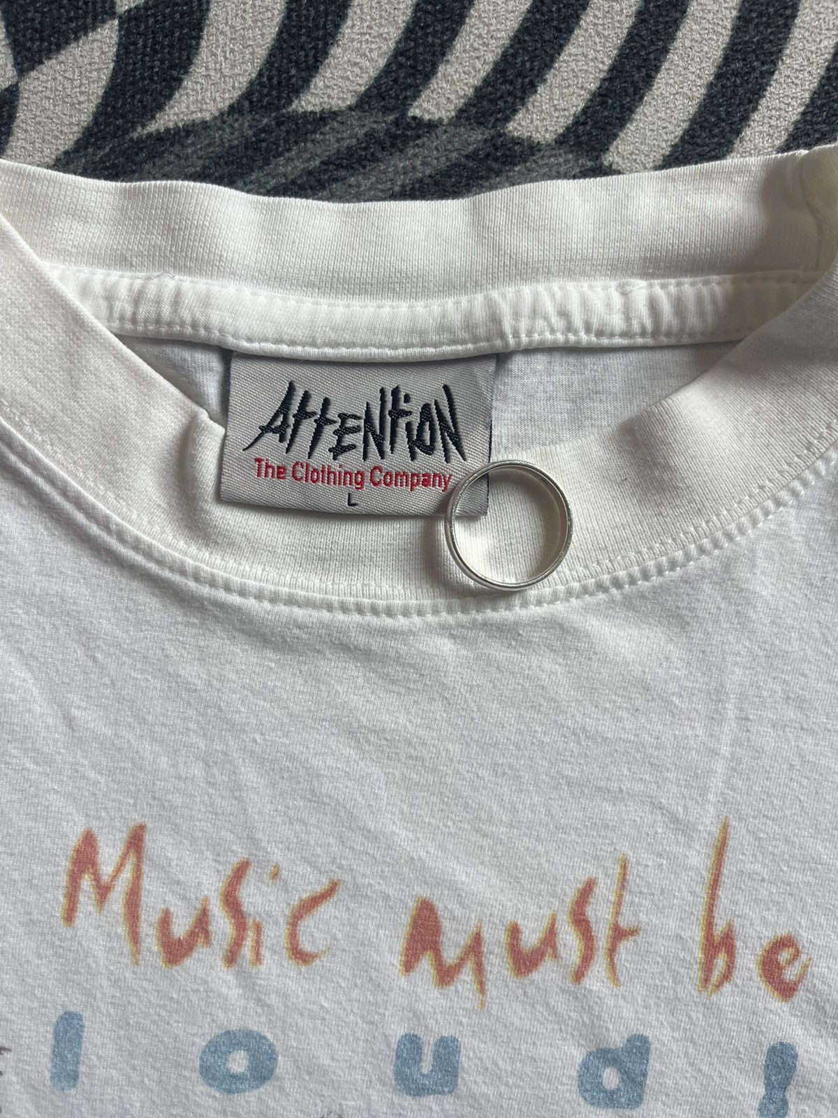 Arts & Science Vintage Music Must be Loud ! Wustenrot 90’s-00’s Tshirt Size US L / EU 52-54 / 3 - 4 Thumbnail