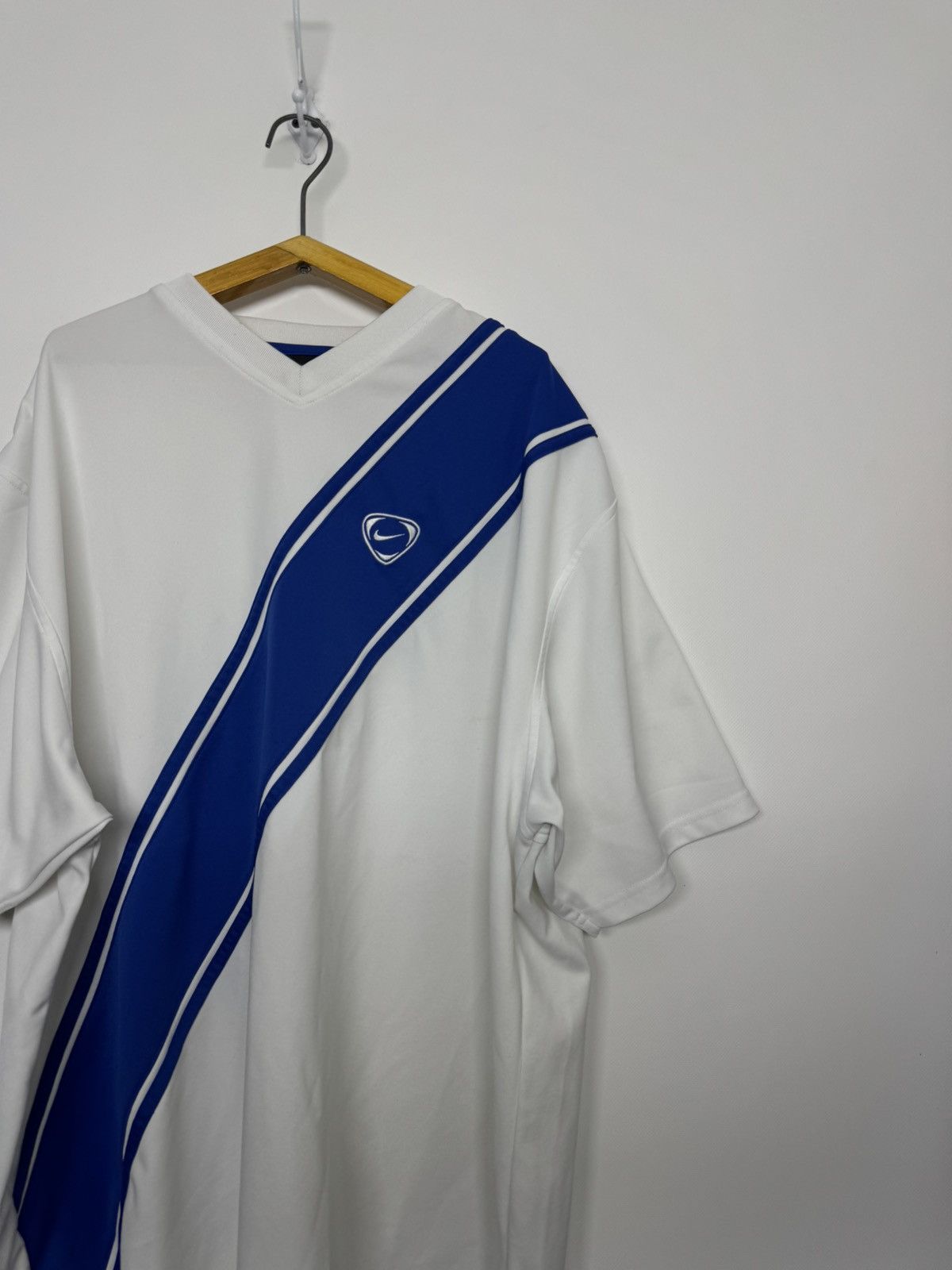 Nike Nike Vintage Top Diagonal Stripe NikeFit Football Perforated Size US XXL / EU 58 / 5 - 5 Thumbnail