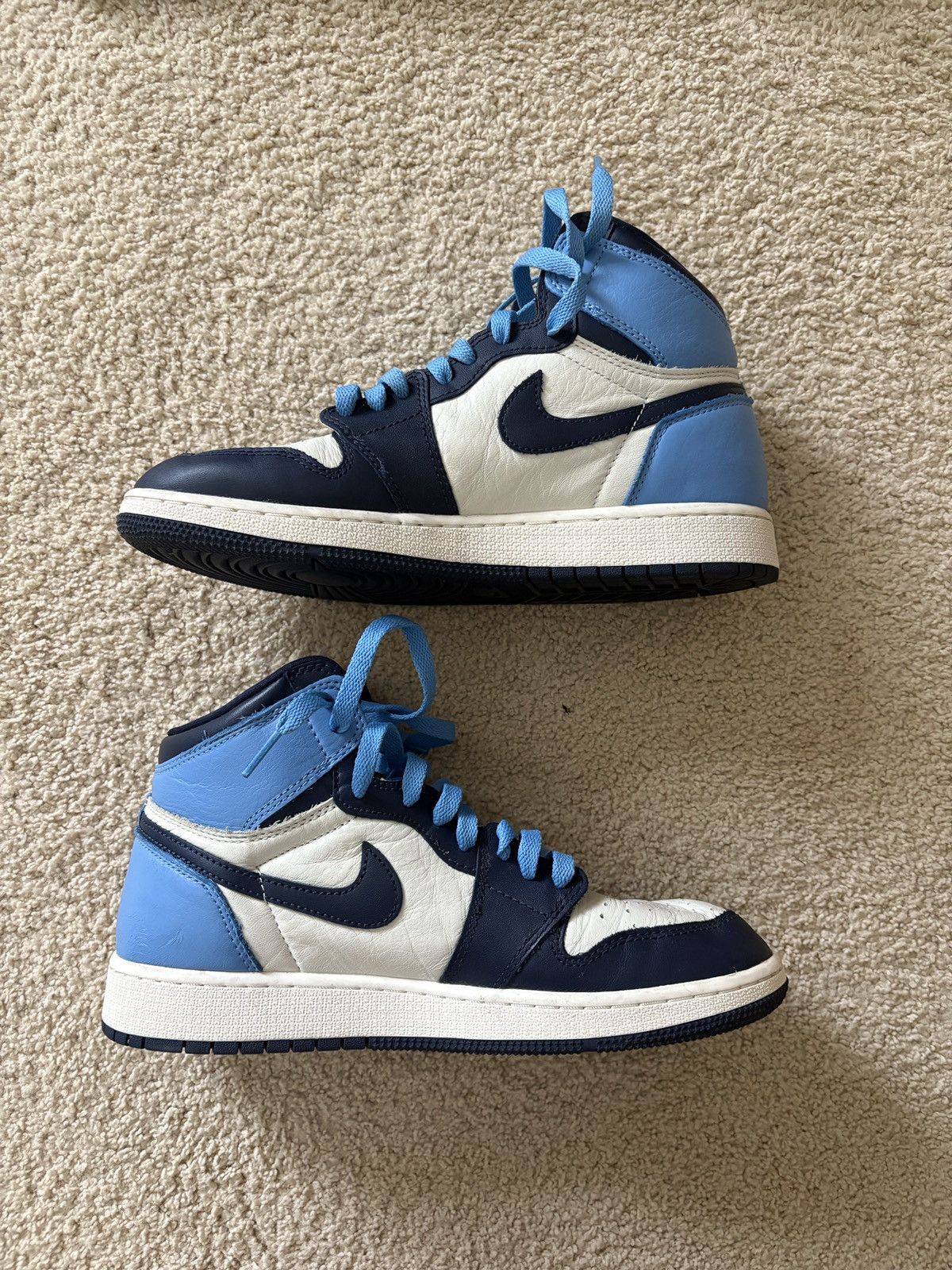 Jordan Brand Jordan 1 Obsidian (GS) Size US 7 / EU 40 - 2 Thumbnail