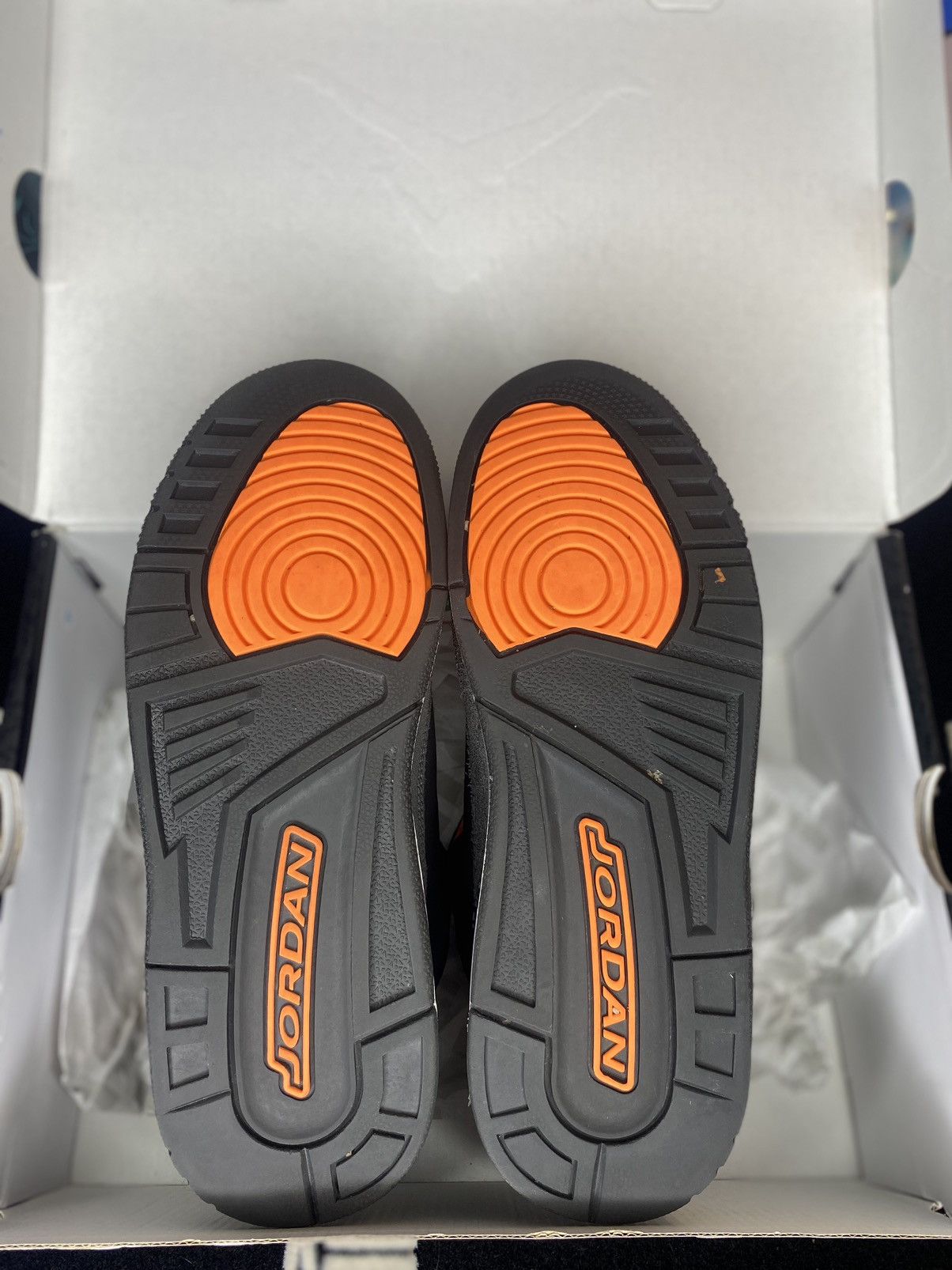 Jordan Brand Jordan 3 “Fear (2023)” GS Size US 6 / EU 39 - 4 Thumbnail