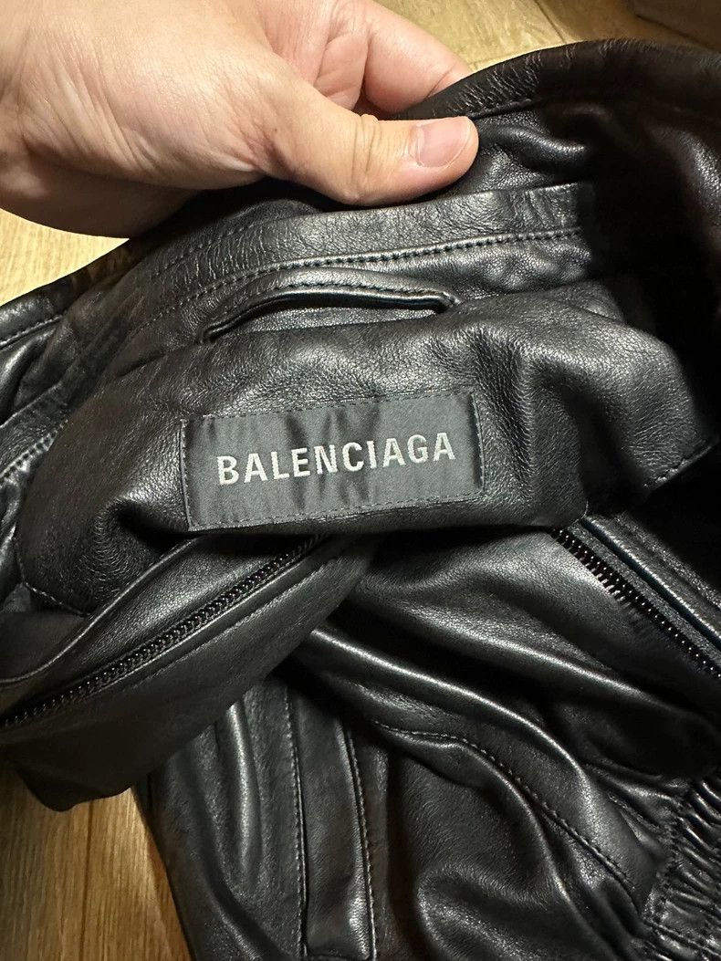 Balenciaga Balenciaga 3B Logo Embroidered Soft Sheepskin Hooded Sport Size US S / EU 44-46 / 1 - 6 Thumbnail