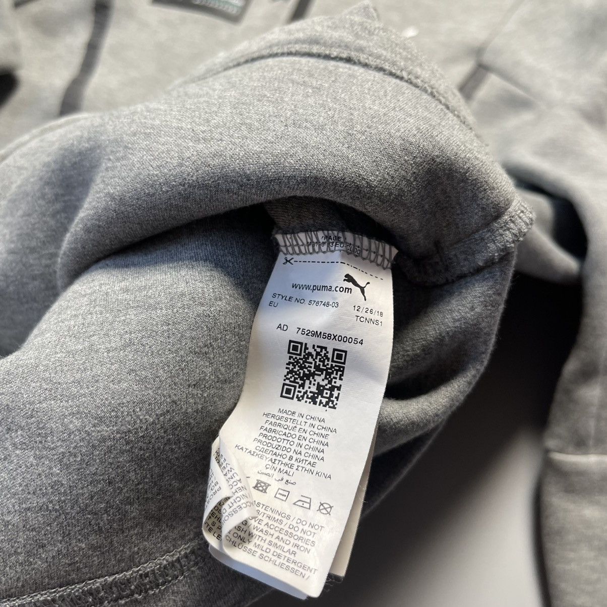 Mercedes-Benz × Puma × Vintage PUMA x MERCEDES AMG PETRONAS MOTOSPORT TRACK TOP Size US M / EU 48-50 / 2 - 9 Thumbnail