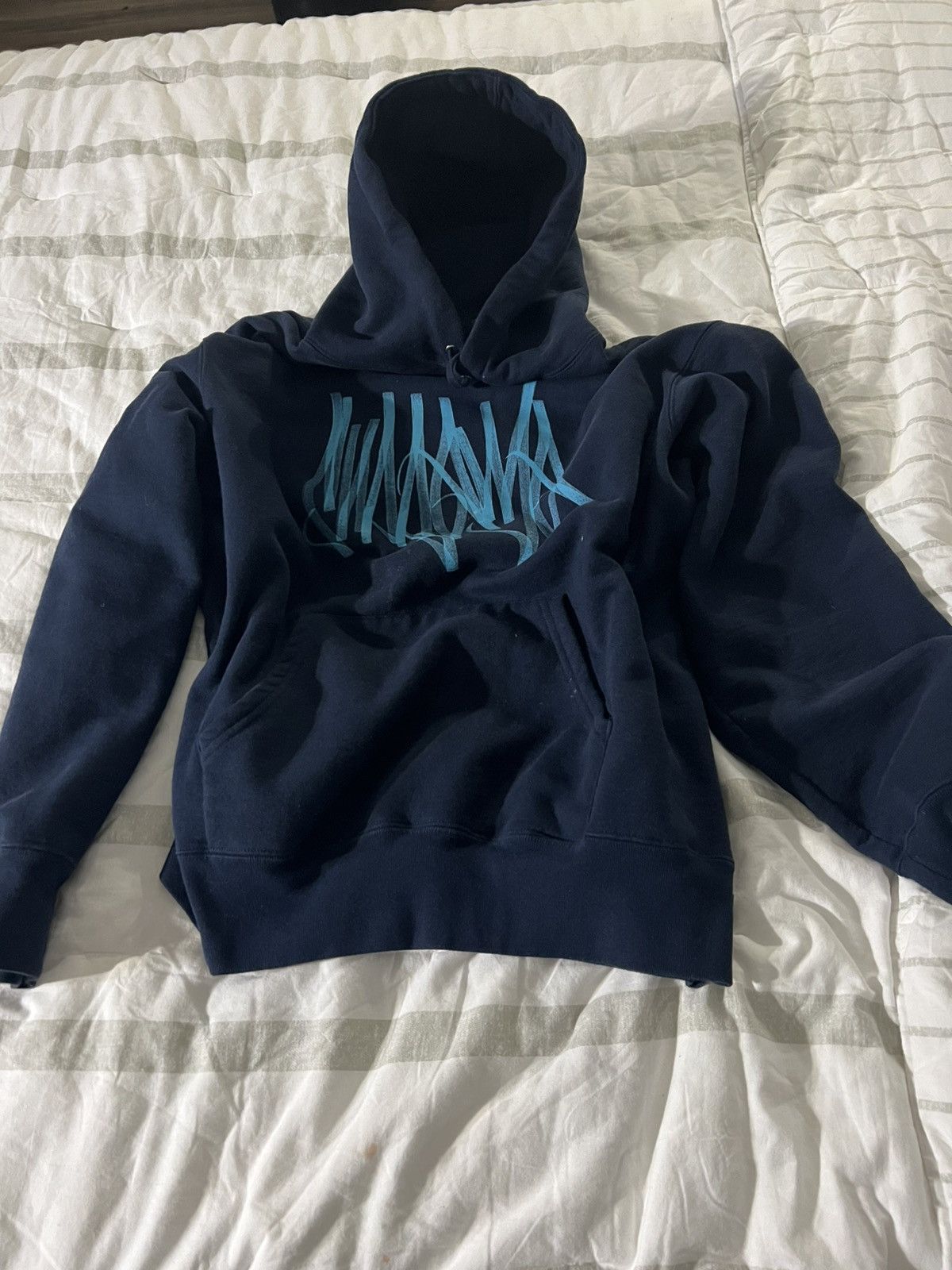 Supreme Navy blue supreme hoodie fw22 tag Size US M / EU 48-50 / 2 - 1 Thumbnail
