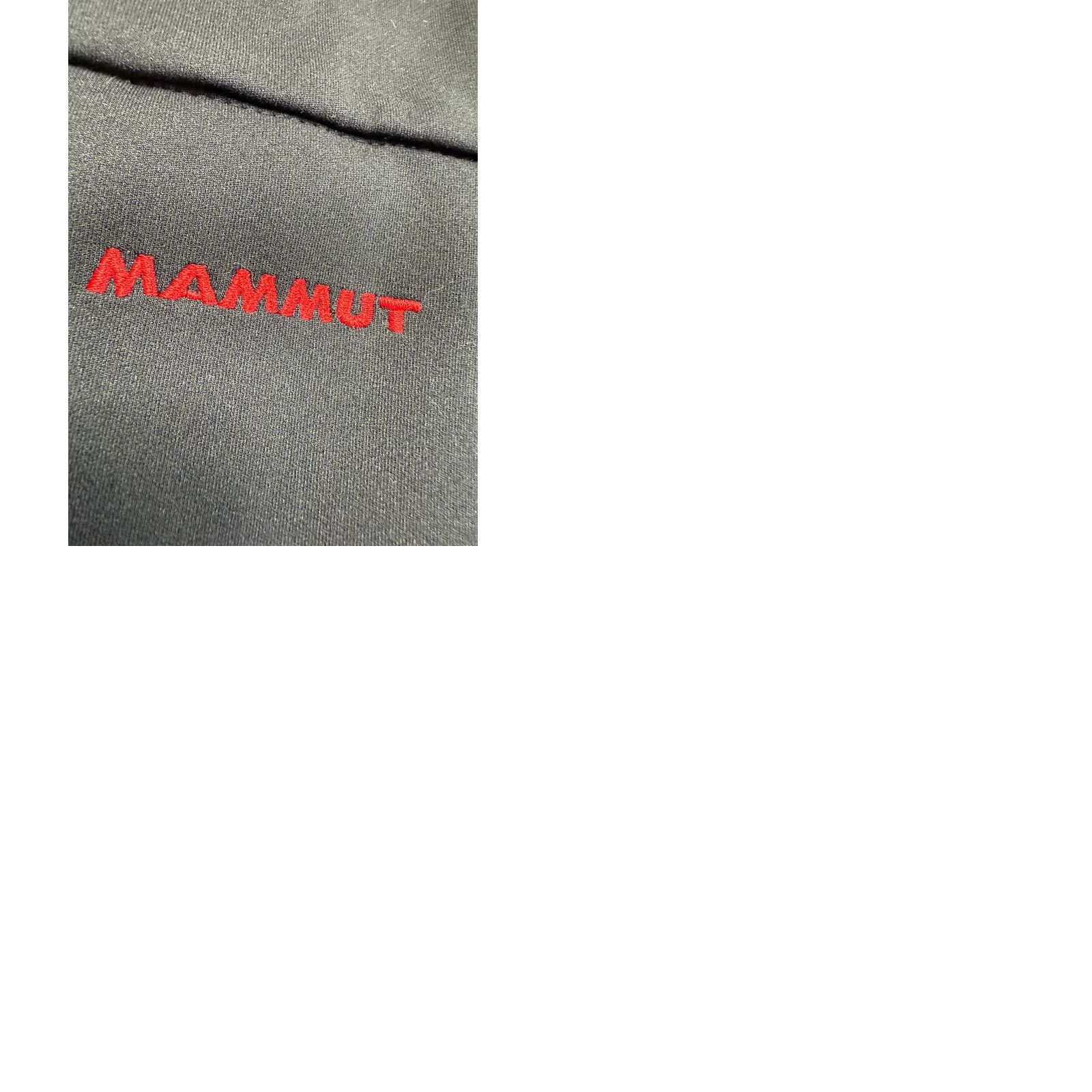 Mammut Mammut Black Vest Windstopper Waistcoat M Unisex Adults Zip Vest Windbreaker Model Size M Black Windstopper Main Selling Point Category: Vest Size US M / EU 48-50 / 2 - 9 Thumbnail