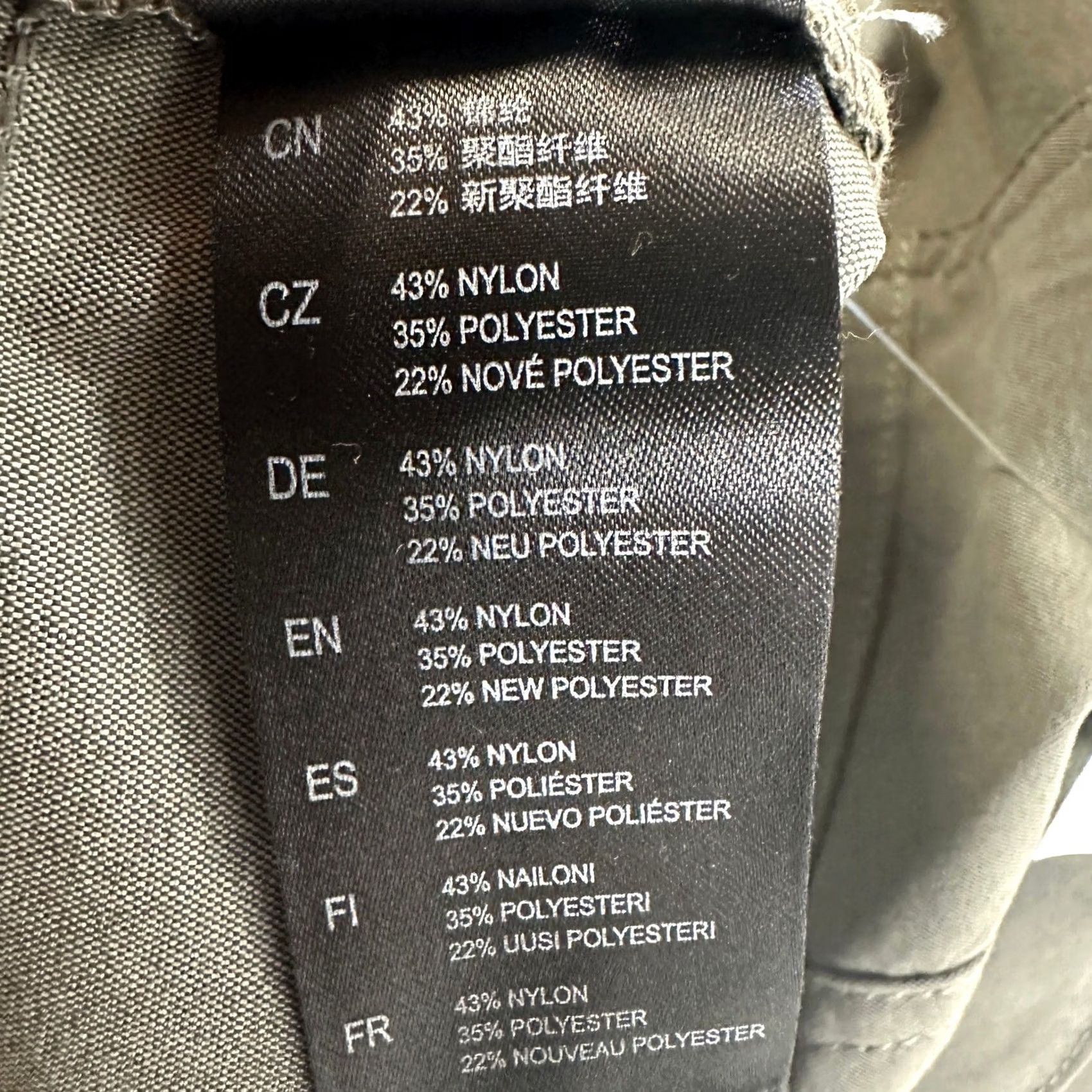 Born Kuhl Women Born In The Mountains Capris Dew Pants 12 Olive Green Hiking Trek NEW Size 34" / US 12 / IT 48 - 4 Thumbnail