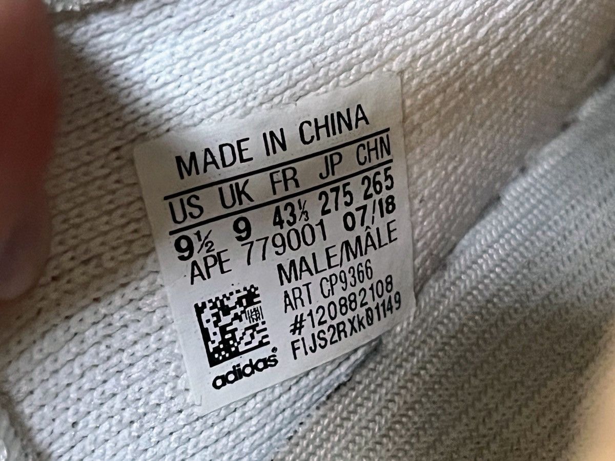 Yeezy Adidas Yeezy Boost 350 V2 Cream Size US 9.5 / EU 42-43 - 11 Thumbnail