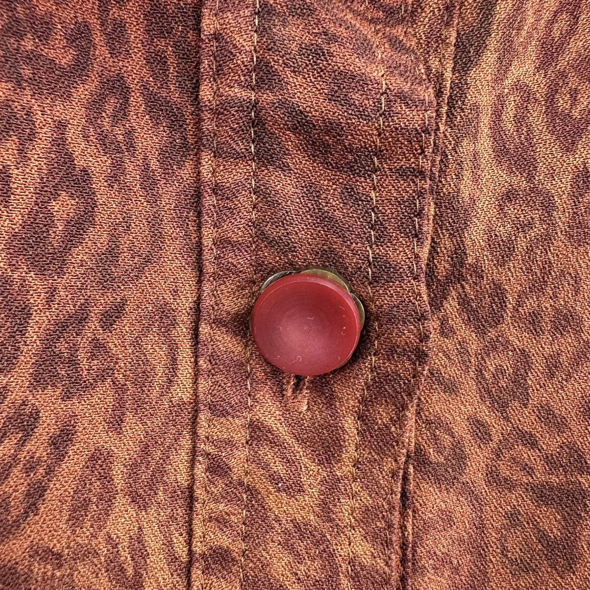 Japanese Brand Vintage 80's Leopard Shirt Flap Pocket by Chenier Faminine Size M / US 6-8 / IT 42-44 - 13 Thumbnail