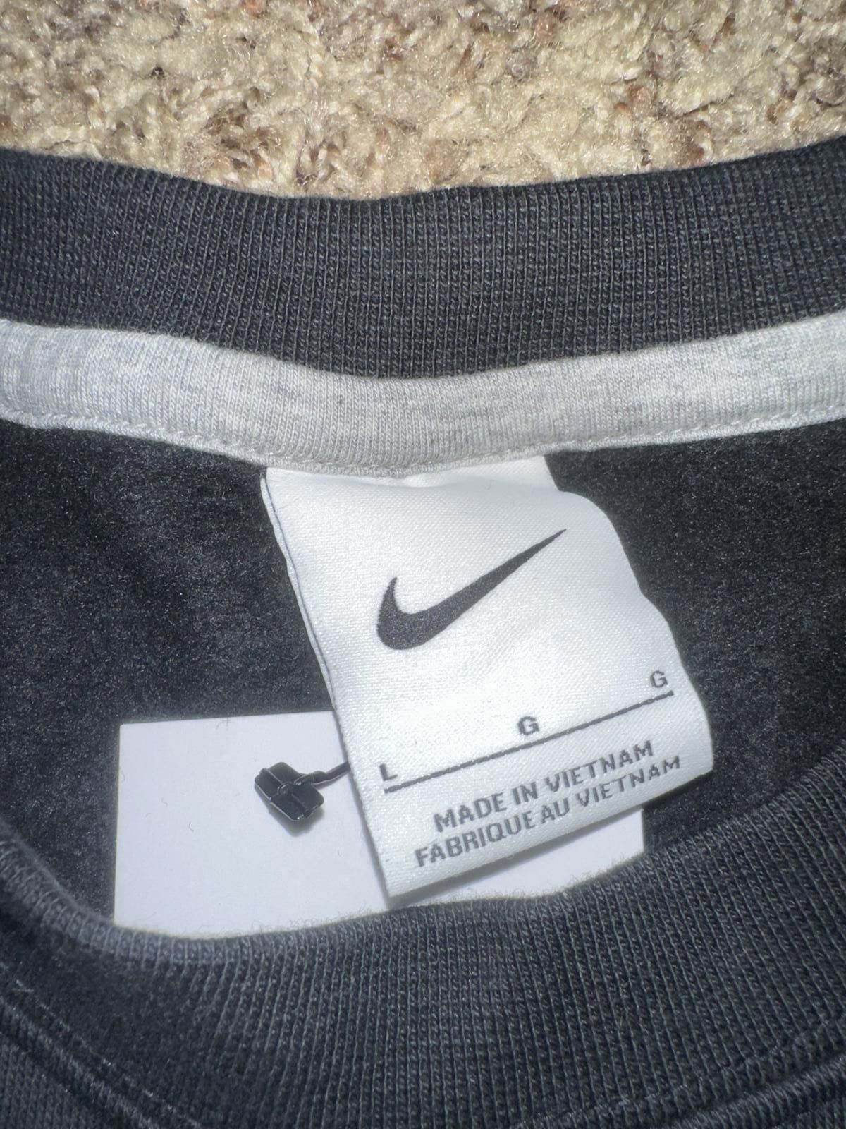 Nike Nike Men’s Love NYC New York City Crewneck Pullover Black Sweatshirt Size US L / EU 52-54 / 3 - 3 Thumbnail