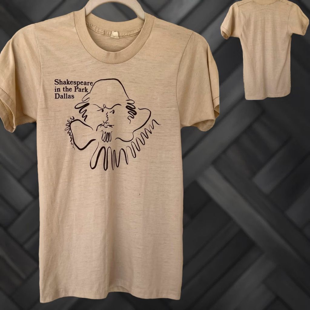 Vintage VINTAGE Shakespeare in the Park Dallas Theater T Shirt S Mens Beige Graphic Print 70s 80s Classic Size US S / EU 44-46 / 1 - 1 Thumbnail