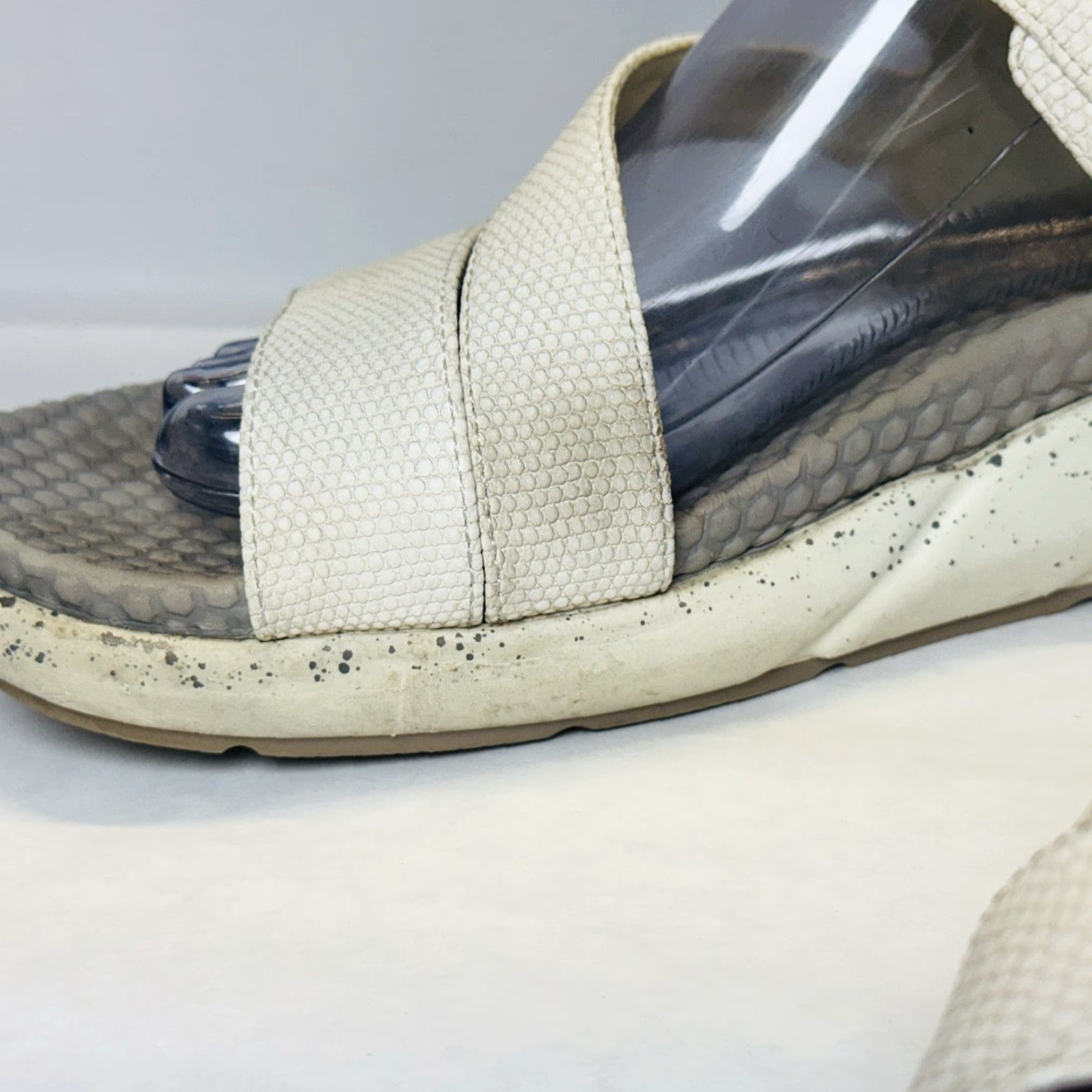 Vintage Baretraps Glena Sandals Womens Size 9.5 M White Adjustable Ankle Strap Comfort Arch Support Size US 10 / IT 40 - 4 Thumbnail