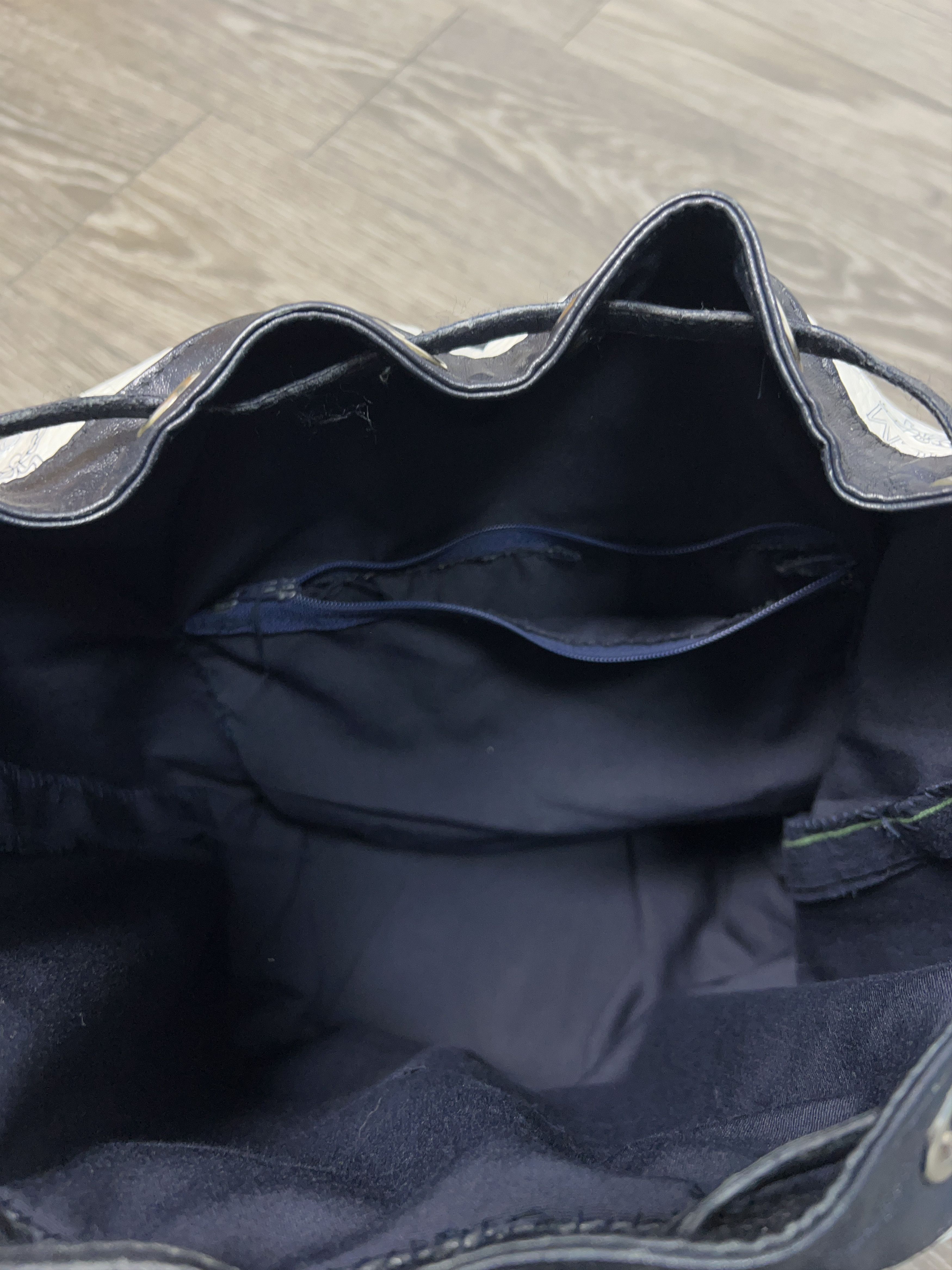 MCM Vintage Authentic Visetos Drawstring Shoulder Bag Leather Size ONE SIZE - 13 Thumbnail