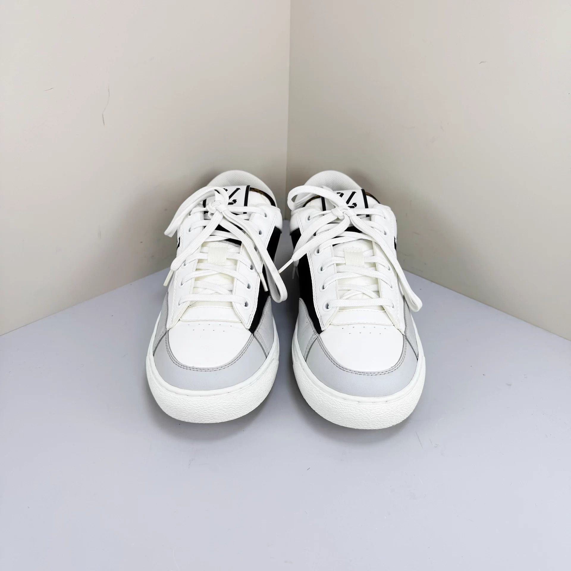 Louis Vuitton LV Charlie Monogram Sneakers 6.5 US 98 New Size US 6.5 / IT 36.5 - 2 Thumbnail