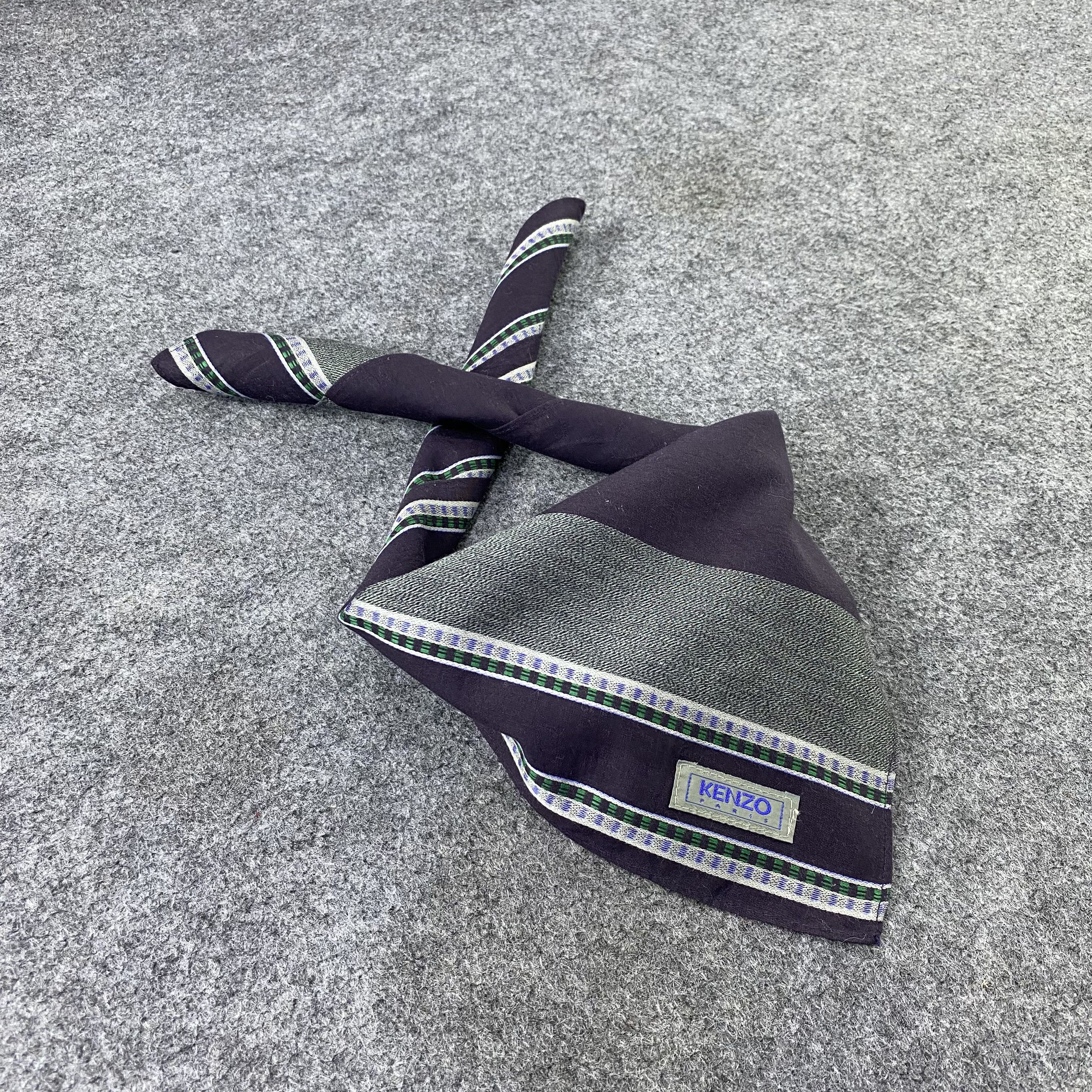 Kenzo × Vintage Kenzo Handkerchief / Bandana / Neckerchief-N1190 Size ONE SIZE - 1 Thumbnail