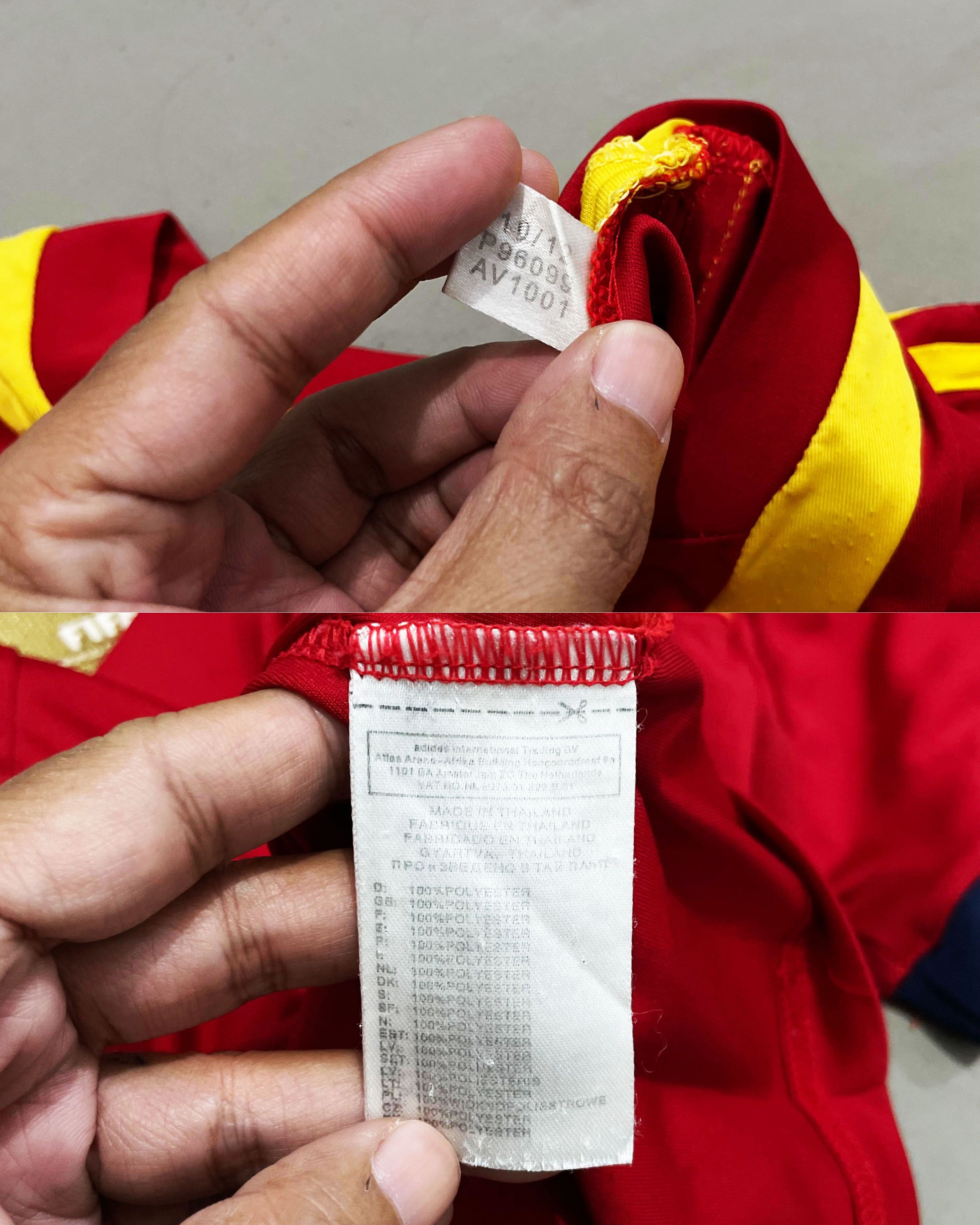 Adidas Spain Home Kit 2011 2012 2013 Size US L / EU 52-54 / 3 - 5 Thumbnail