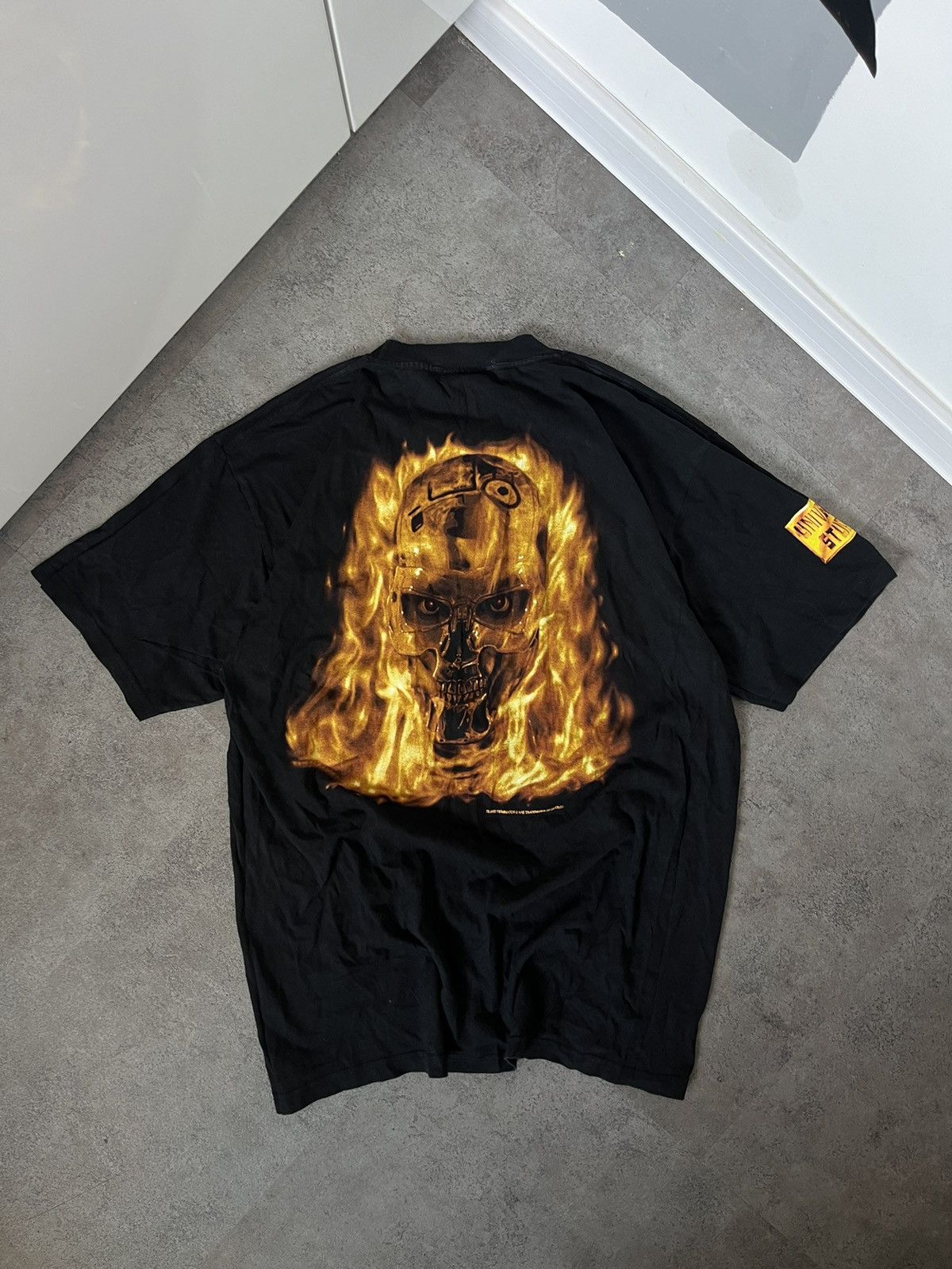 Universal Studios × Vintage Vintage Universal Studios Terminator 2 T-Shirt Made In USAXL Size US XL / EU 56 / 4 - 1 Thumbnail