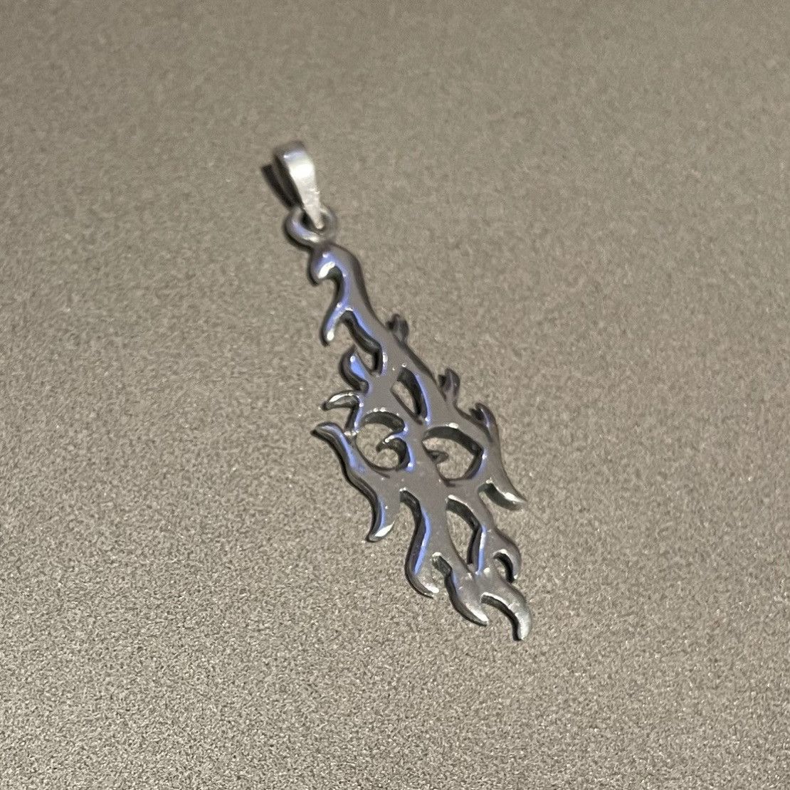 Jewelry Flame Pendant Size ONE SIZE - 2 Thumbnail