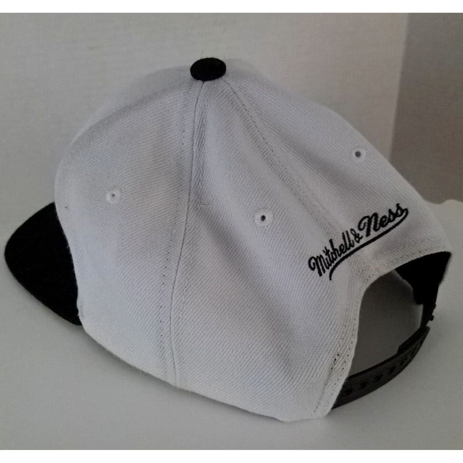 Reebok VINTAGE Mitchell&Ness LA Lakers Basketball Adjustable Hat Size ONE SIZE - 5 Thumbnail