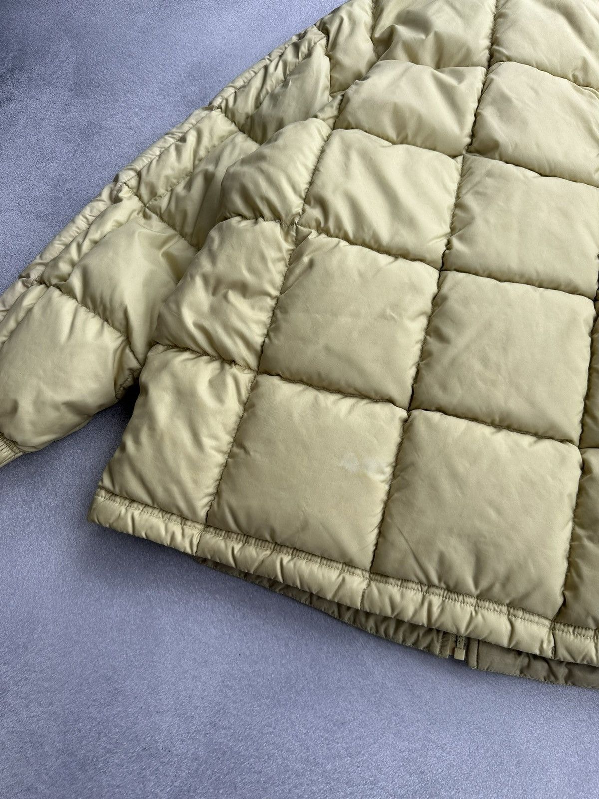 Nike × Vintage Vintage Nike Beige Y2K Heavy Puffer Jacket Size US L / EU 52-54 / 3 - 13 Thumbnail