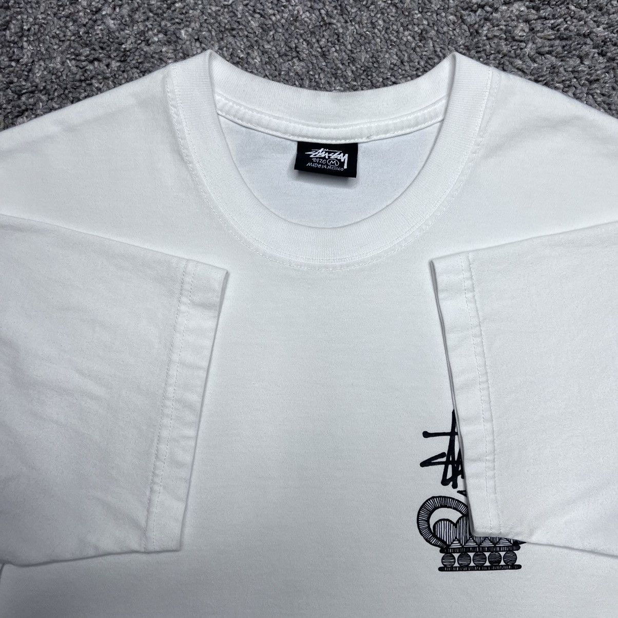 Stussy Vintage 2000s Stussy One World One Love Graphic T-Shirt Sz M Size US M / EU 48-50 / 2 - 3 Thumbnail
