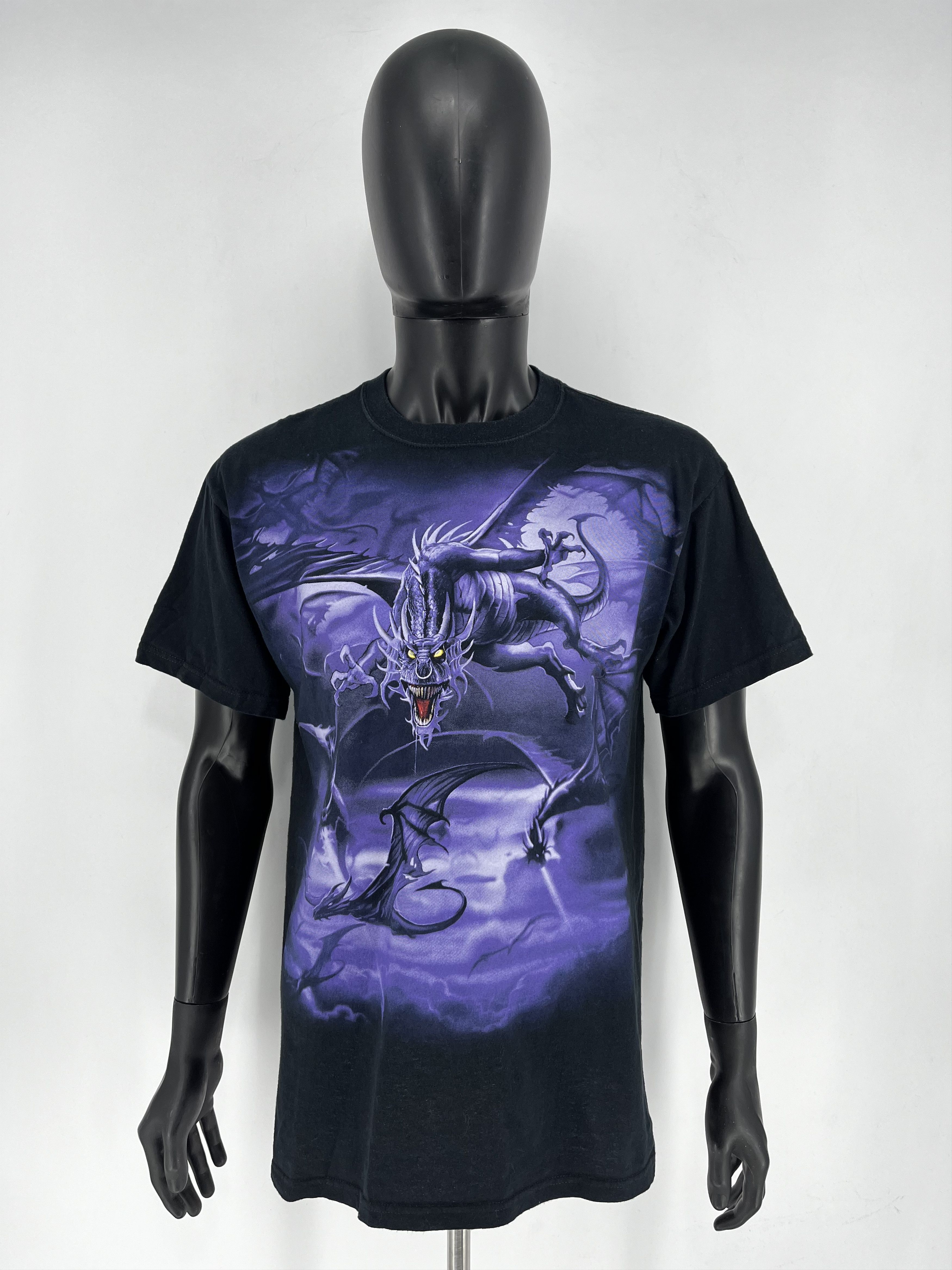 Liquid Blue × Universal Studios × Vintage Liquid Blue Vintage Dragon Shirt Men Gothic Graphic Tee 2002 Size US L / EU 52-54 / 3 - 2 Thumbnail