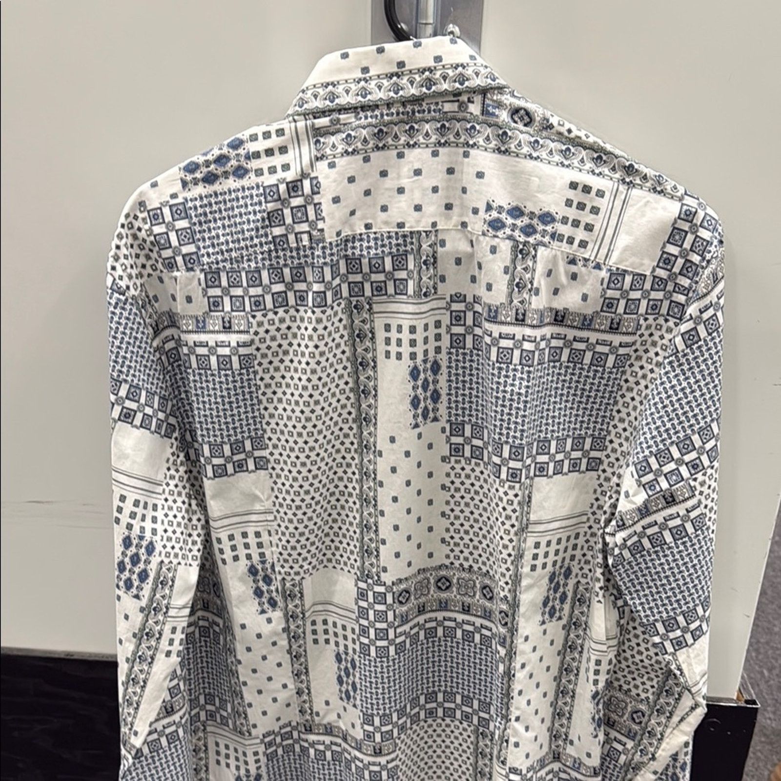 Etro NWT Etro Patterned Blue and White Men's Shirt Size S Size US S / EU 44-46 / 1 - 7 Thumbnail