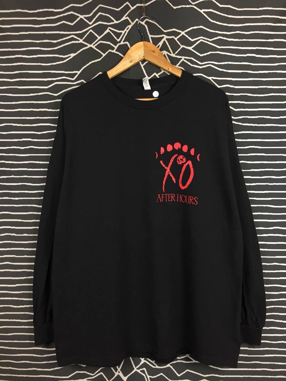 Band Tees The Weeknd After Hours XO Moon Phase Logo Long Sleeve Tee Size US XL / EU 56 / 4 - 4 Thumbnail