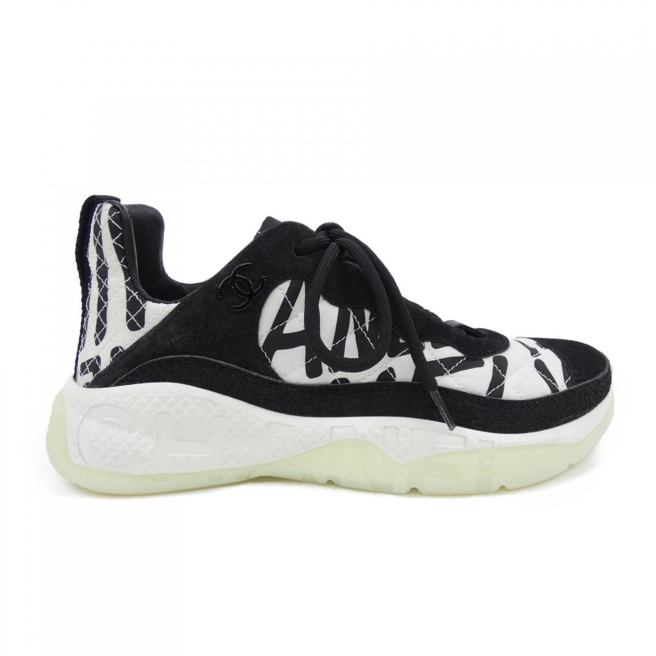 Chanel Chanel Chanel Graphic Logo Nylon Suede Sneakers Suede Shoes G38290Y55488 DUTY FREE for USA Size ONE SIZE - 1 Thumbnail