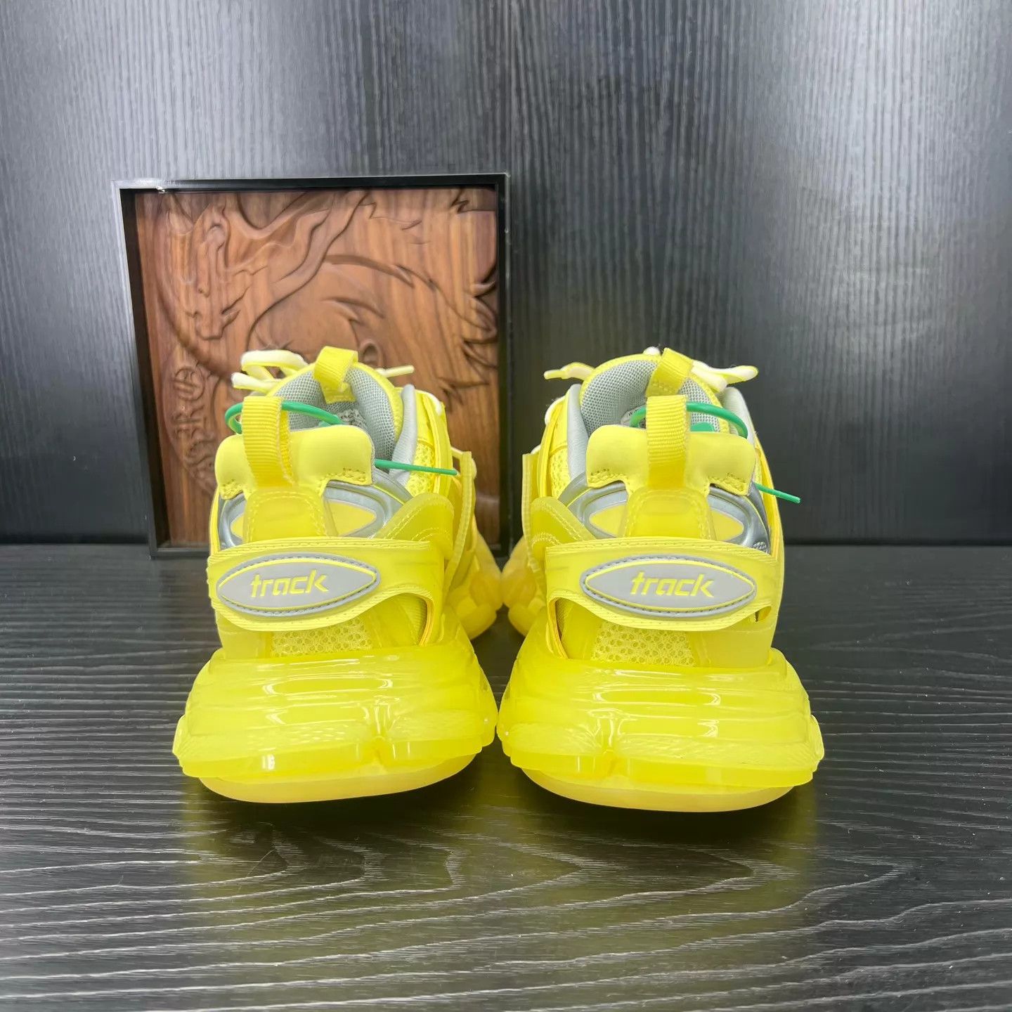 Balenciaga Balenciaga Track Fluorescent Yellow 39 Size US 9 / IT 39 - 5 Thumbnail