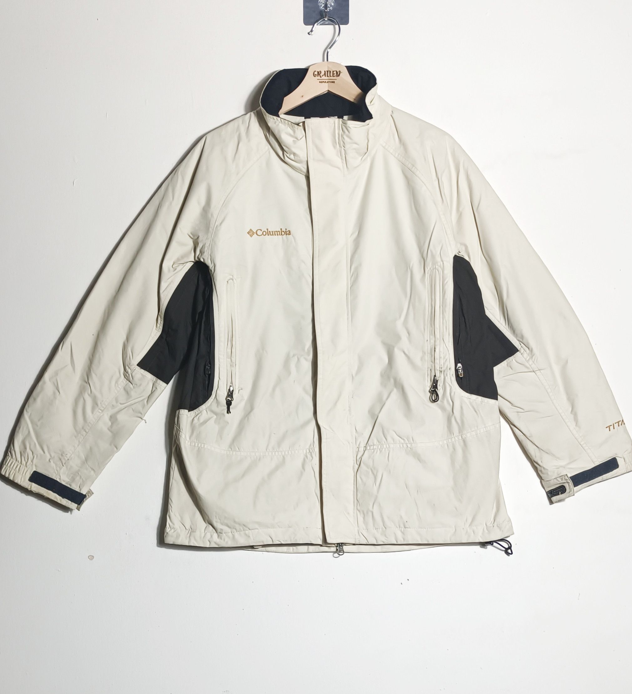 Columbia COLUMBIA TITANIUM WATERPROOF MENS JACKET Size US L / EU 52-54 / 3 - 1 Thumbnail