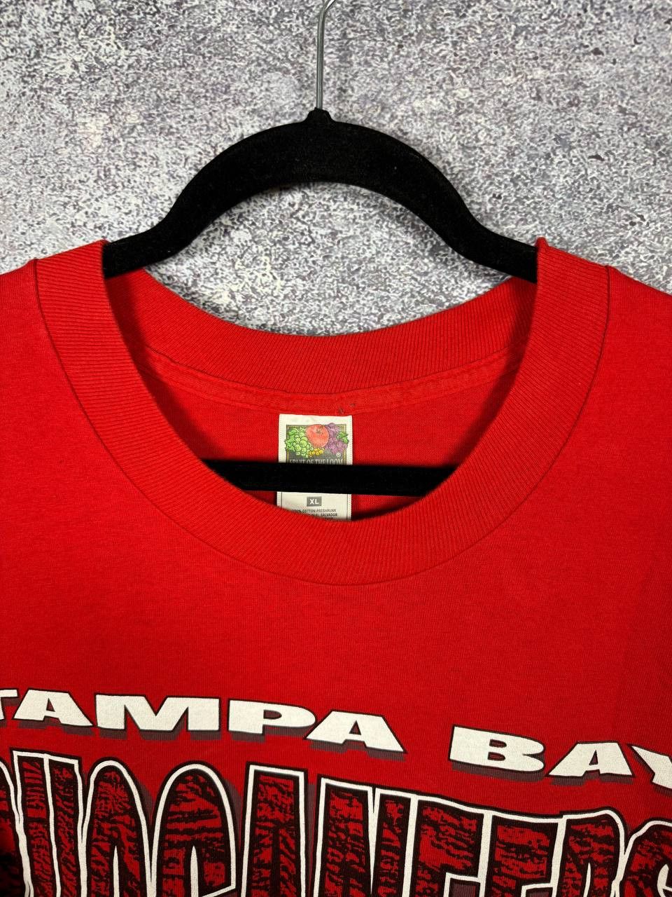 Fruit Of The Loom × NHL × Vintage 00's Vintage Tampa Bay Buccaneers red T-Shirt Merchandise Size US XL / EU 56 / 4 - 7 Thumbnail