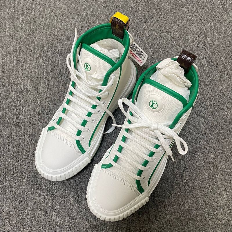 Louis Vuitton Louis Vuitton High-Top Sneakers in White and Green 0079 Size US 10 / EU 43 - 1 Thumbnail