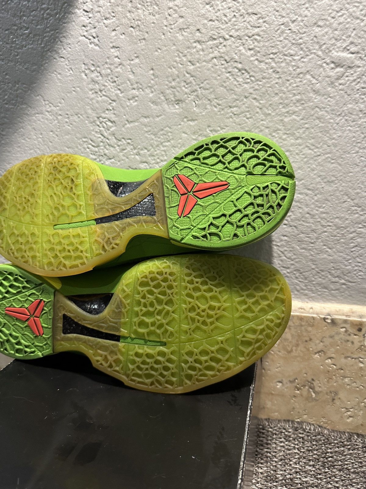 Nike Nike Kobe 6 Proto Grinch Size US 12 / EU 45 - 6 Thumbnail
