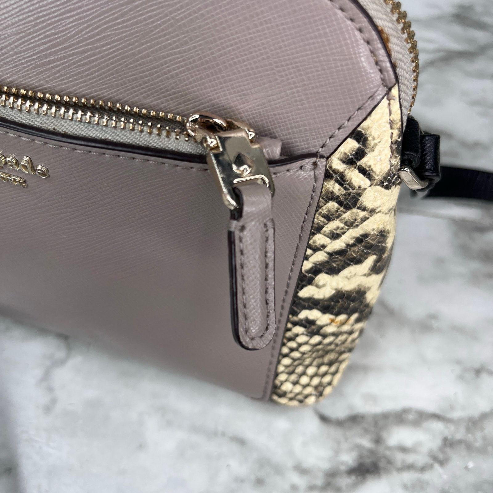 Kate Spade Kate Spade NY Louise Python Embossed Taupe Crossbody Purse Size ONE SIZE - 21 Thumbnail