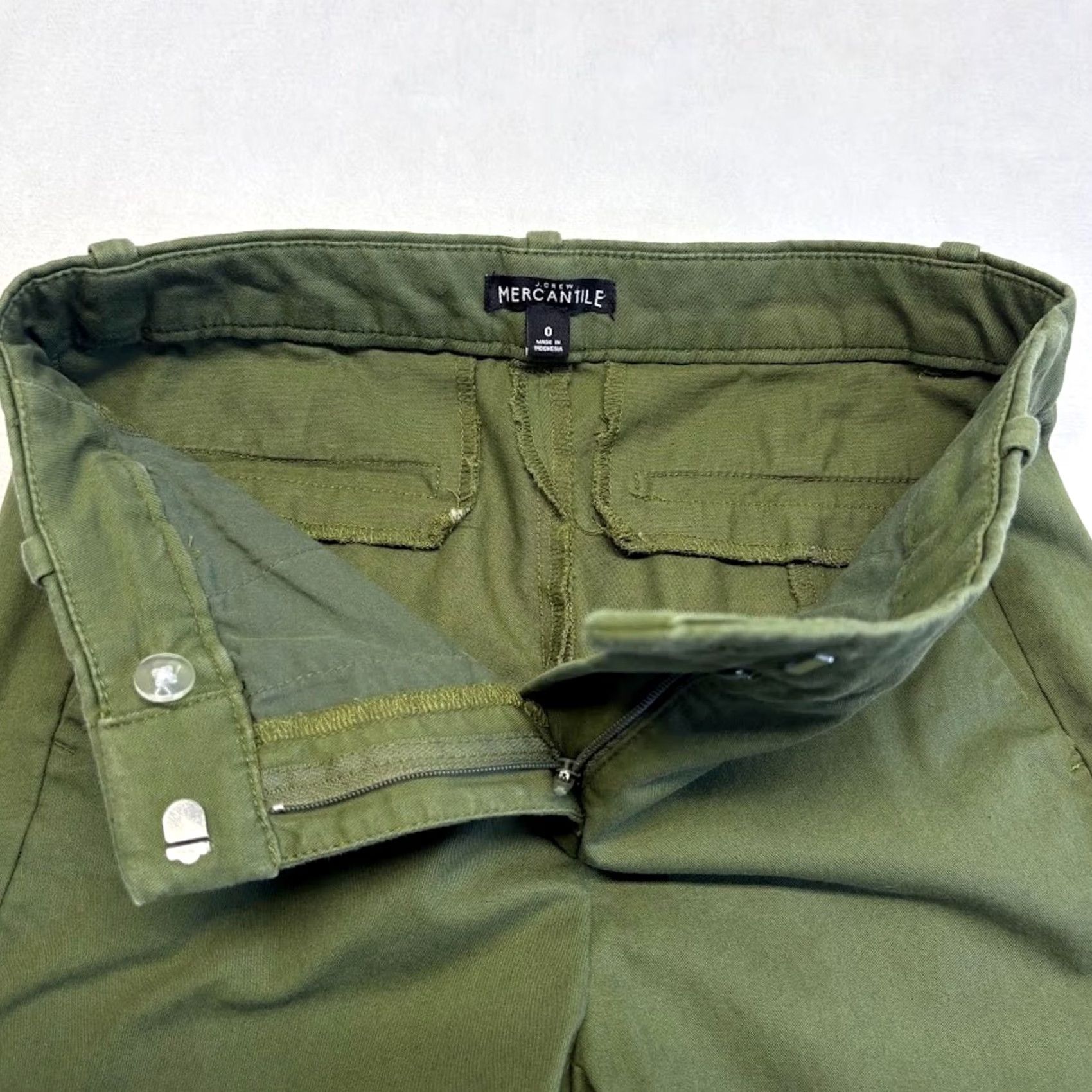J.Crew J. Crew Slim Crop Chino Pants Olive Green Size 0 Size 25" / US 0 / IT 36 - 4 Thumbnail