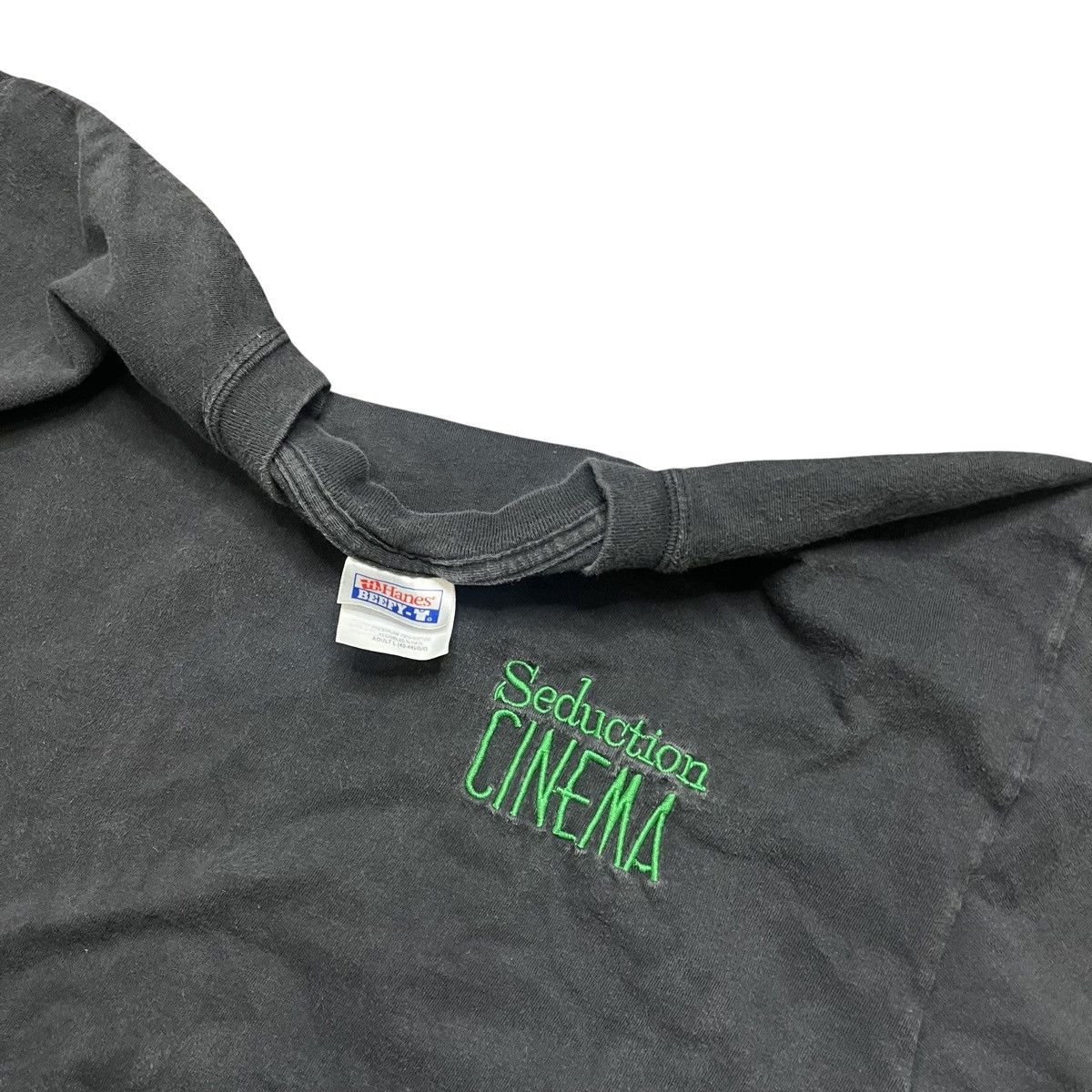 Vintage vintage seduction cinema porn tshirt Size US L / EU 52-54 / 3 - 2 Thumbnail