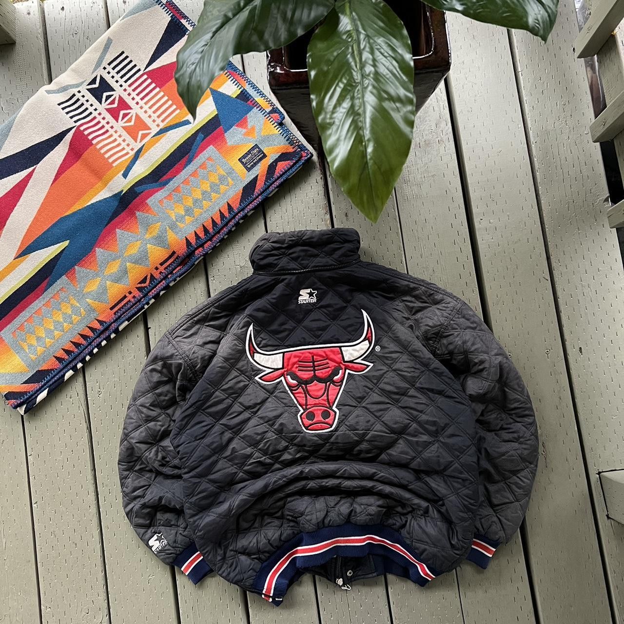 NBA × Starter × Vintage Vintage Chicago Bulls Jacket Mens Starter Size US M / EU 48-50 / 2 - 1 Thumbnail