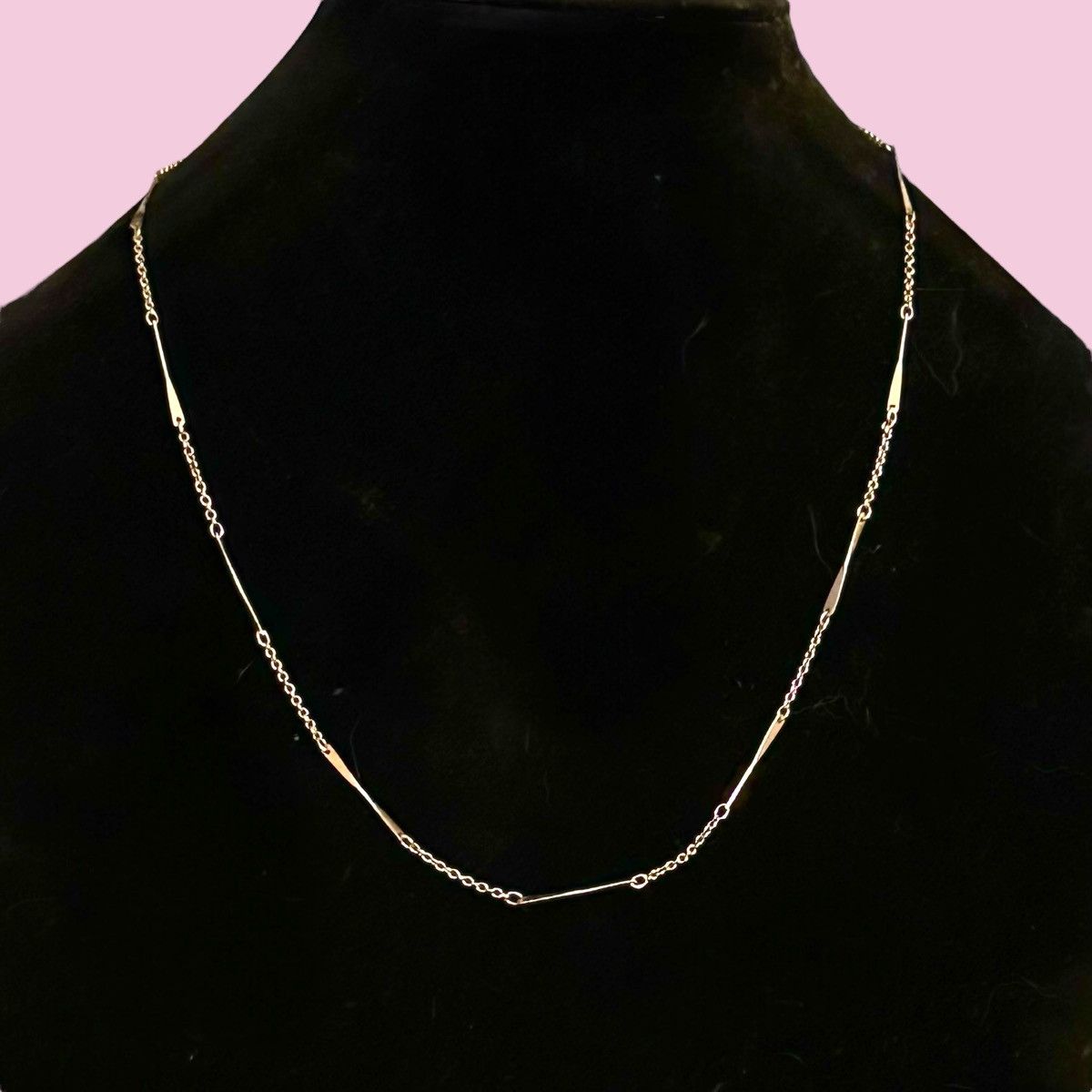 Other × Vintage Vintage Avon gold tone station bar link chain necklace Size ONE SIZE - 1 Thumbnail