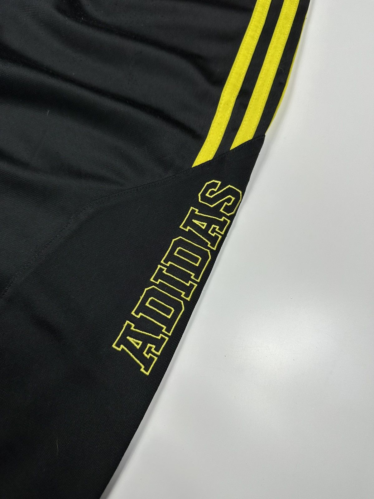 Adidas Vintage Adidas Tracks Pants Size US 34 / EU 50 - 2 Thumbnail