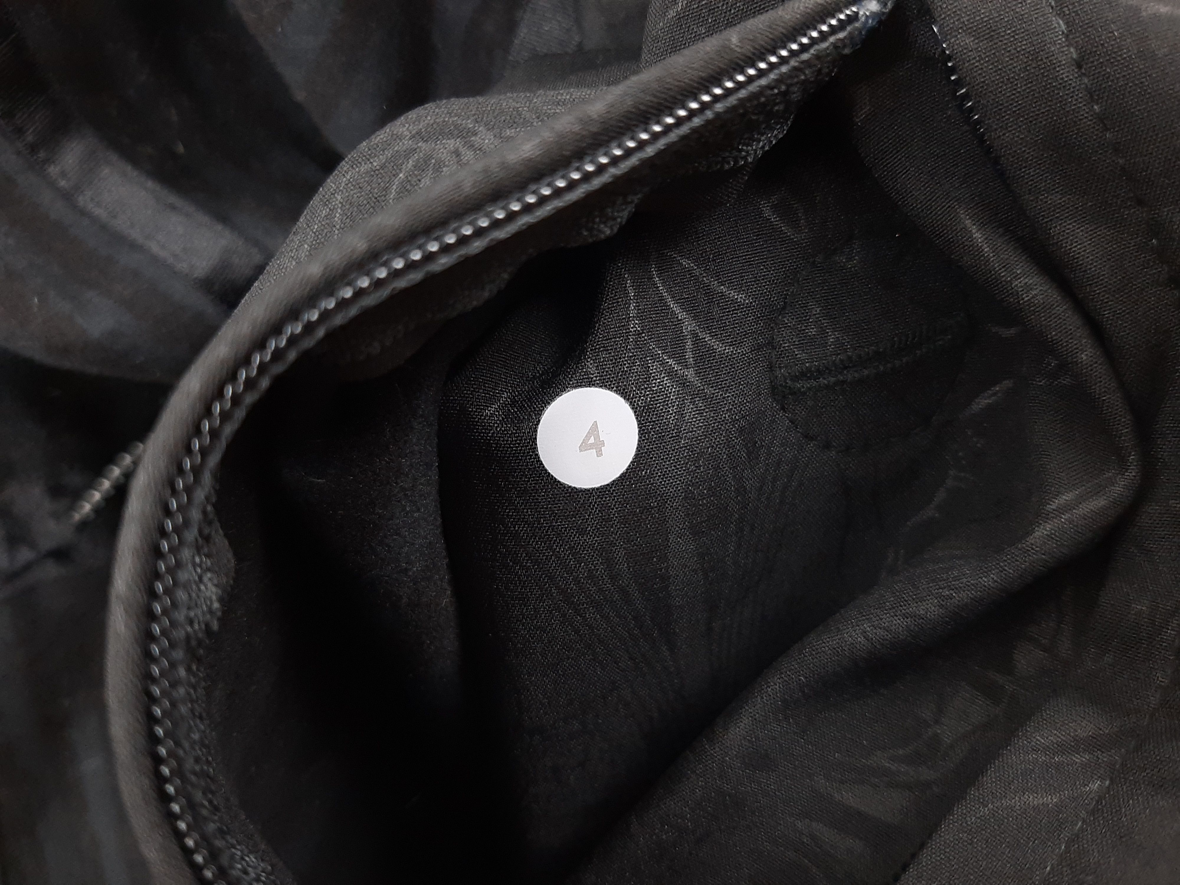 Lululemon Lululemon Long Softshell Jacket Black Women's Size 4 Size S / US 4 / IT 40 - 9 Thumbnail