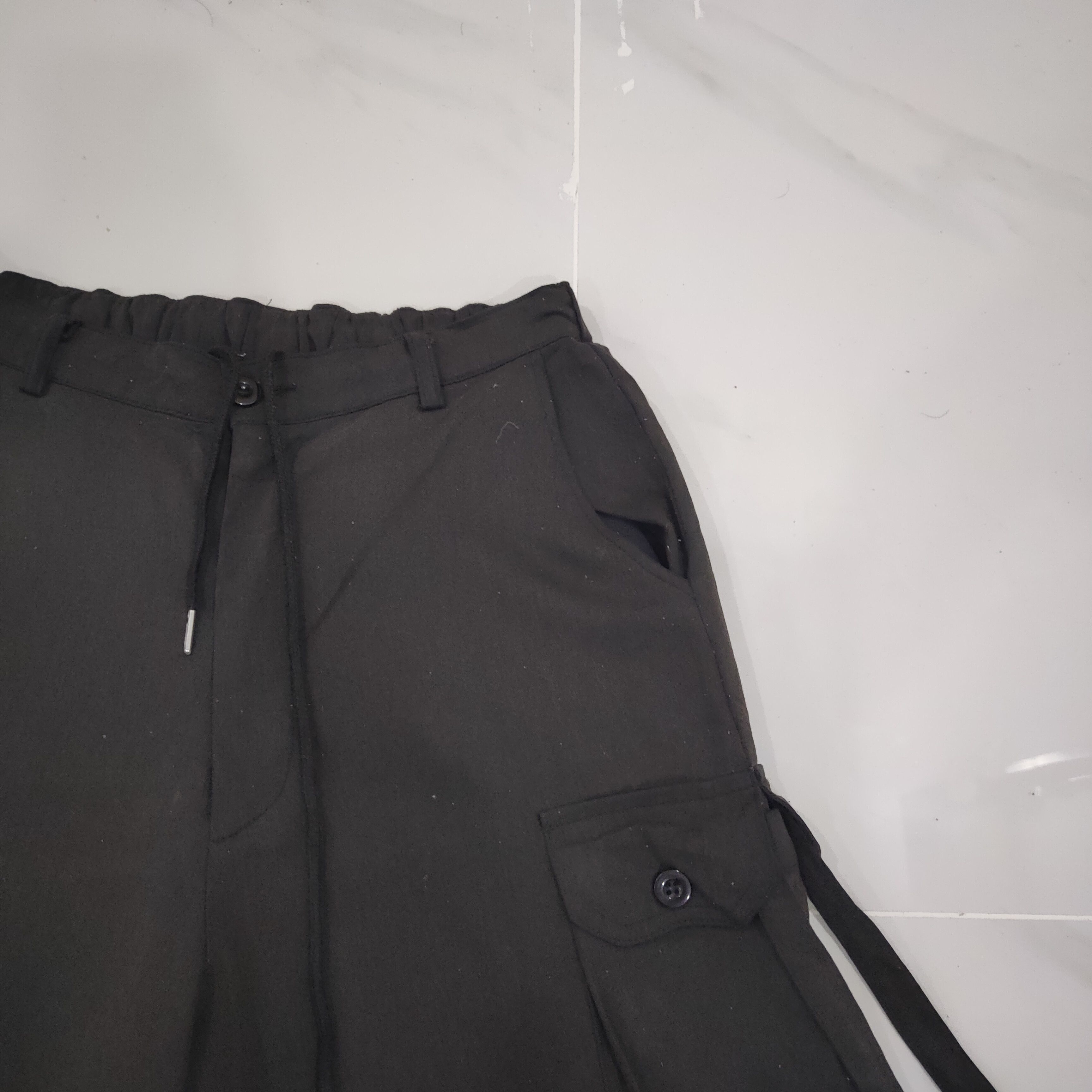 Japanese Brand CASPER JOHN FADED BLACK BONDAGE CARGO PANTS Size US 30 / EU 46 - 5 Thumbnail
