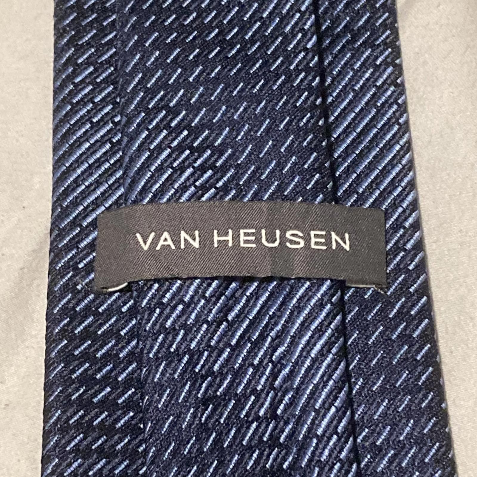 Van Heusen NWOT Van Heusen Tie 59/2.75 Size ONE SIZE - 3 Thumbnail