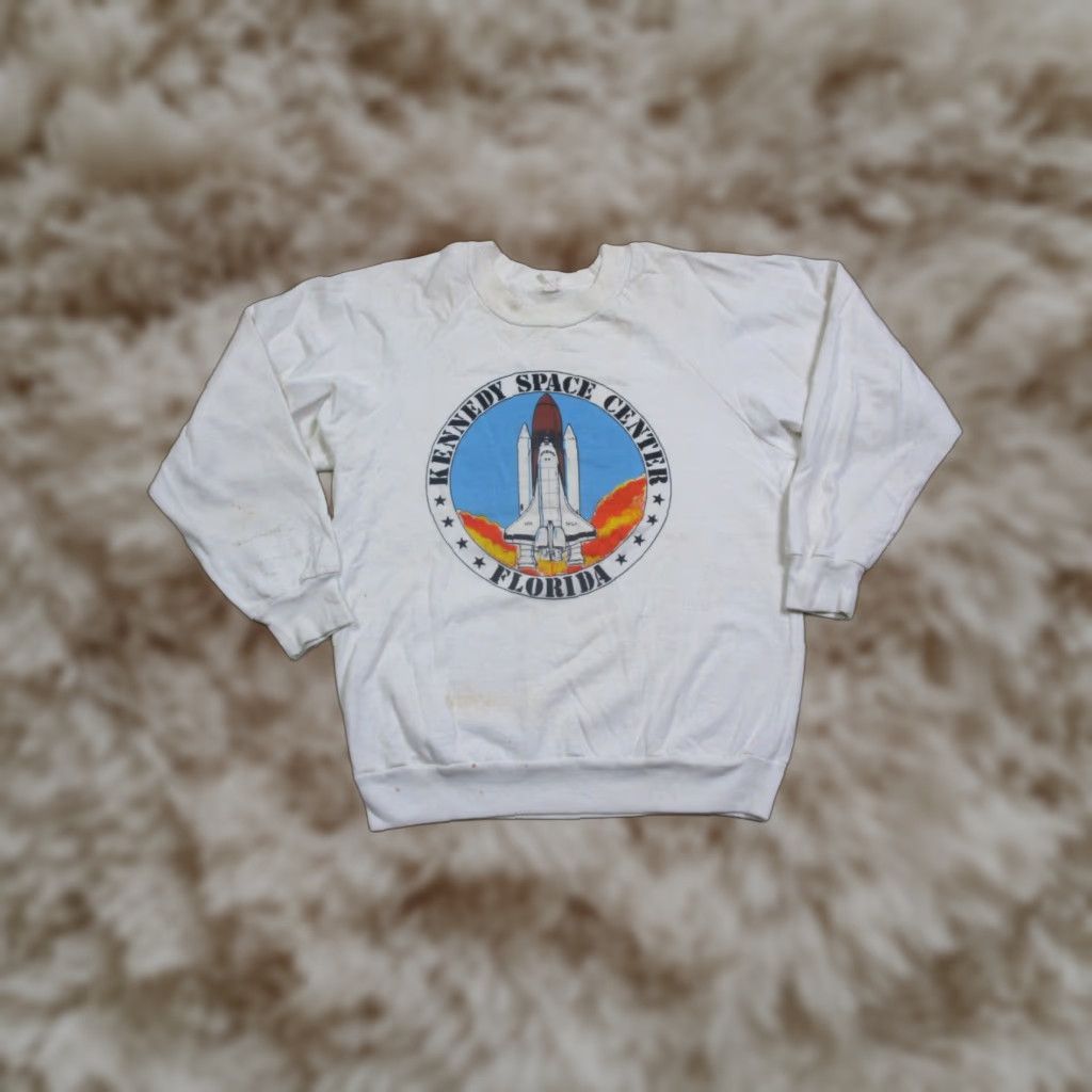 NASA VINTAGE NASA Kennedy Space Center Crewneck Sweatshirt Florida ...