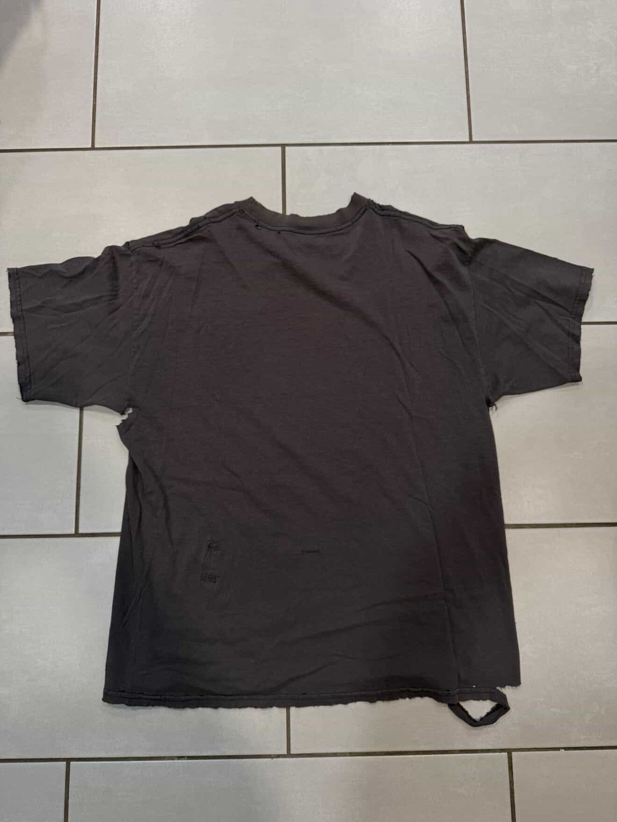 Nirvana Nirvana Kurt Cobain Memorial Tshirt Size US XL / EU 56 / 4 - 3 Thumbnail