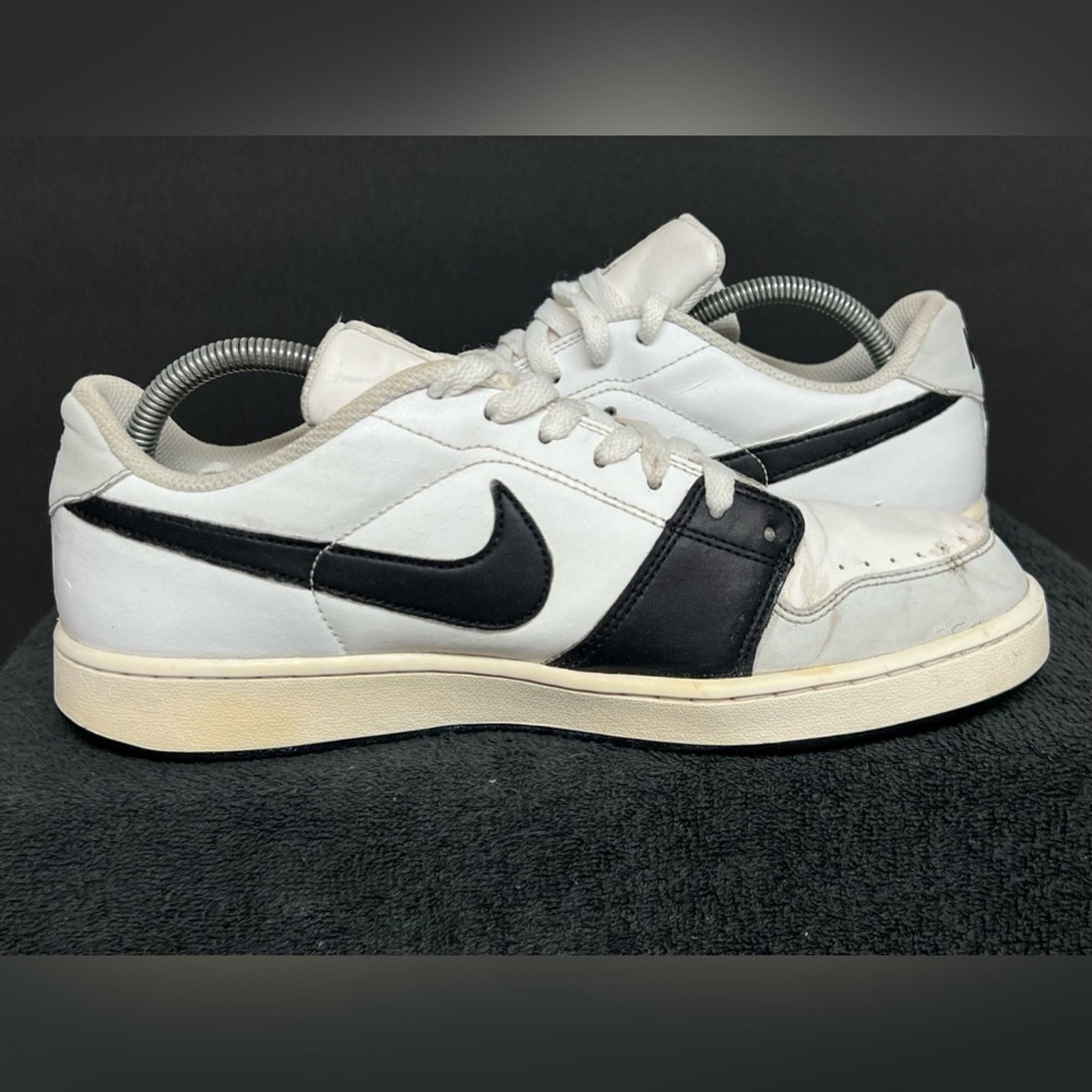Nike Nike Backboard Low Mens Size 9 378336-128 SIZE 9 Size US 9 / EU 42 - 5 Thumbnail