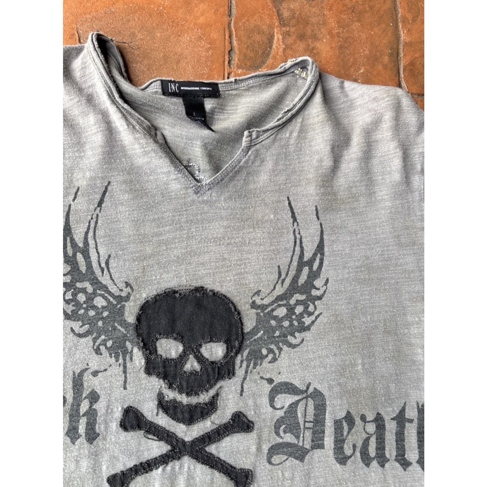 Incu VINTAGE INC Cross Skull Wings T-Shirt L Gray Cotton Embroidered Crew Neck Short Sleeve Men Size US L / EU 52-54 / 3 - 6 Thumbnail