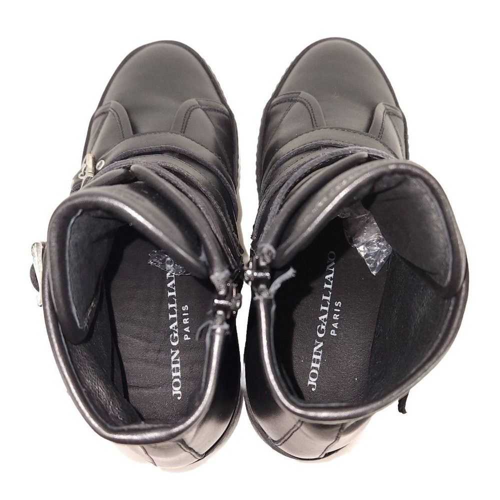 John Galliano John Galliano Paris Three Buckle Leather Ankle Boots 35 5 Size US 5 / IT 35 - 7 Thumbnail